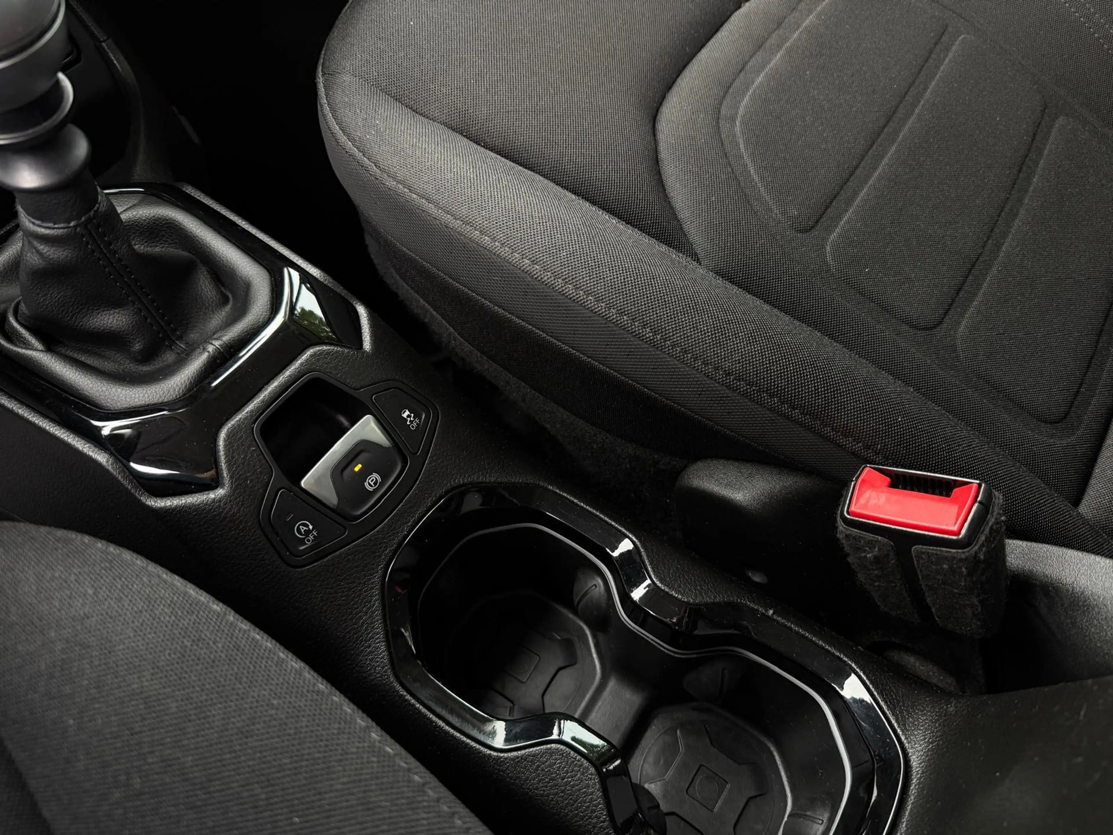 Jeep Renegade 1.4 MultiAir Night Eagle II — photo 14