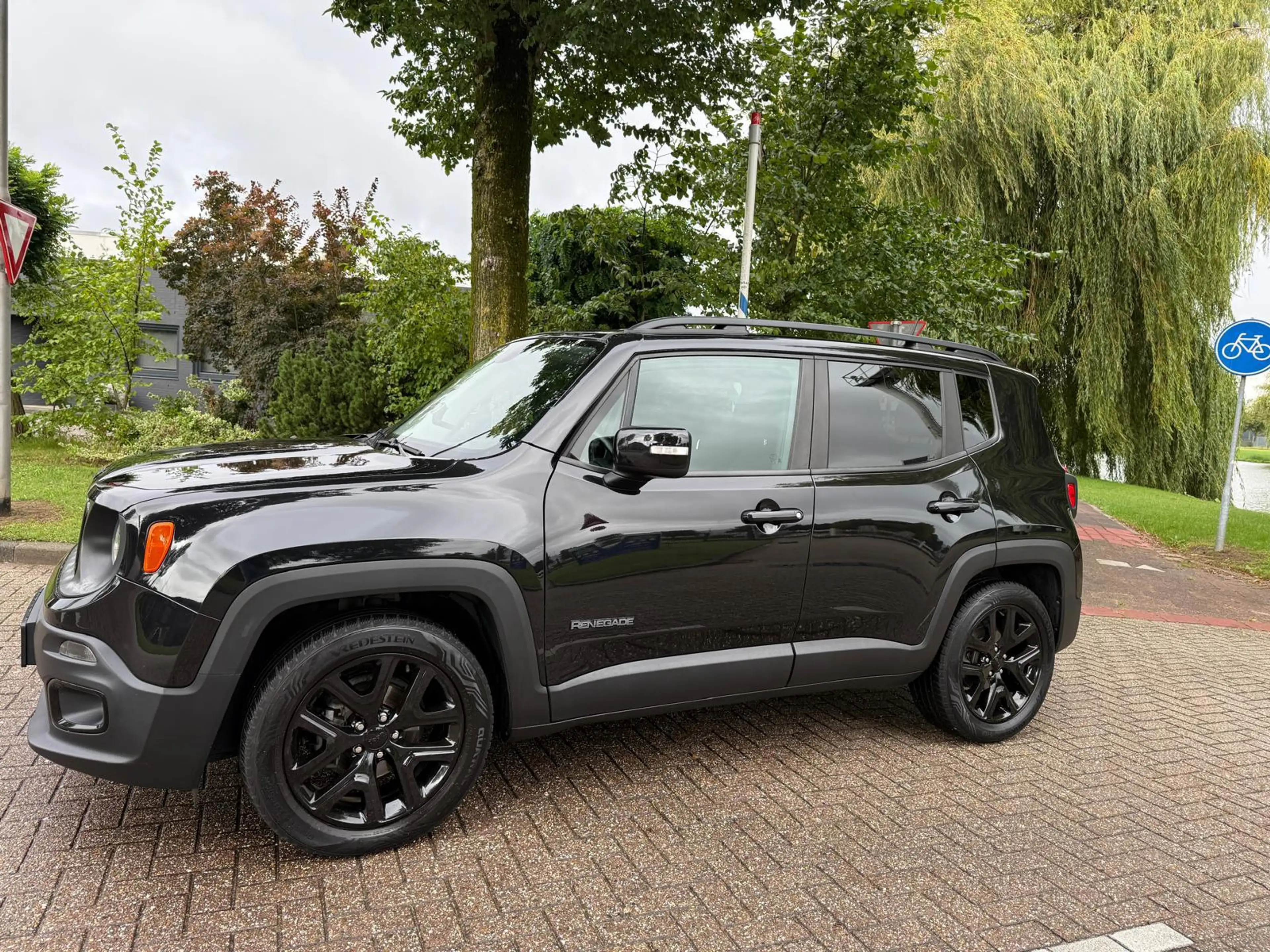 Jeep Renegade 1.4 MultiAir Night Eagle II — photo 4