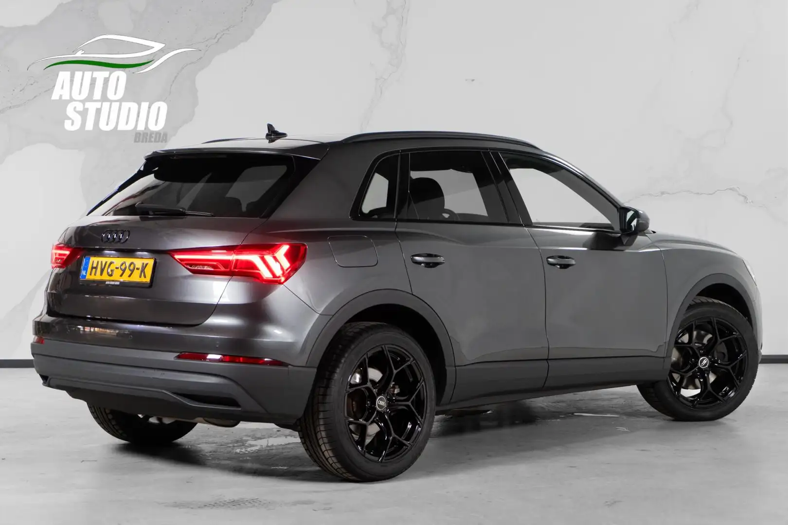 Audi Q3 45 TFSI e | S-line | Leder | Stoelverwarming | Sfe Grijs - 2