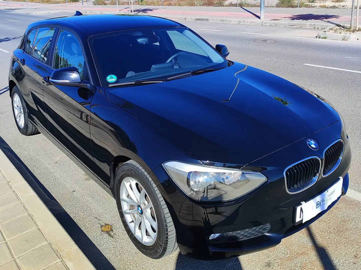 BMW 116 116i Essential Edition Essential Edition Negro - 2