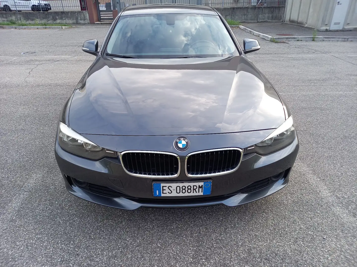 BMW 318 318d Touring  SW 2013 - 1