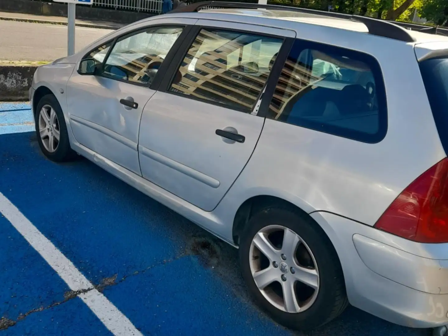 Peugeot 307 307 2.0 HDi - 90 XR Présence Gris - 1