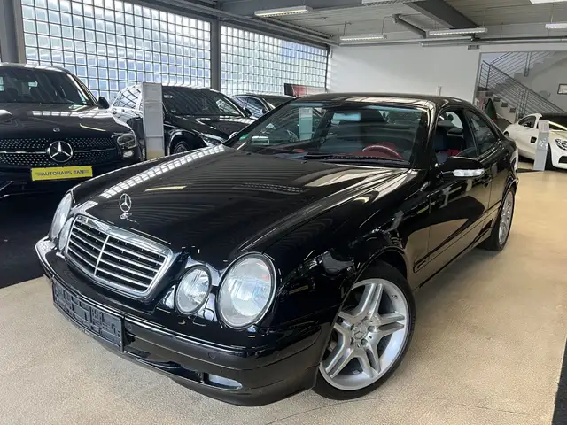 Mercedes-Benz CLK 320 AVANTGARDE * 1.HAND *