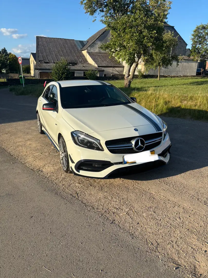Mercedes-Benz A 45 AMG - Édition ONE - 1