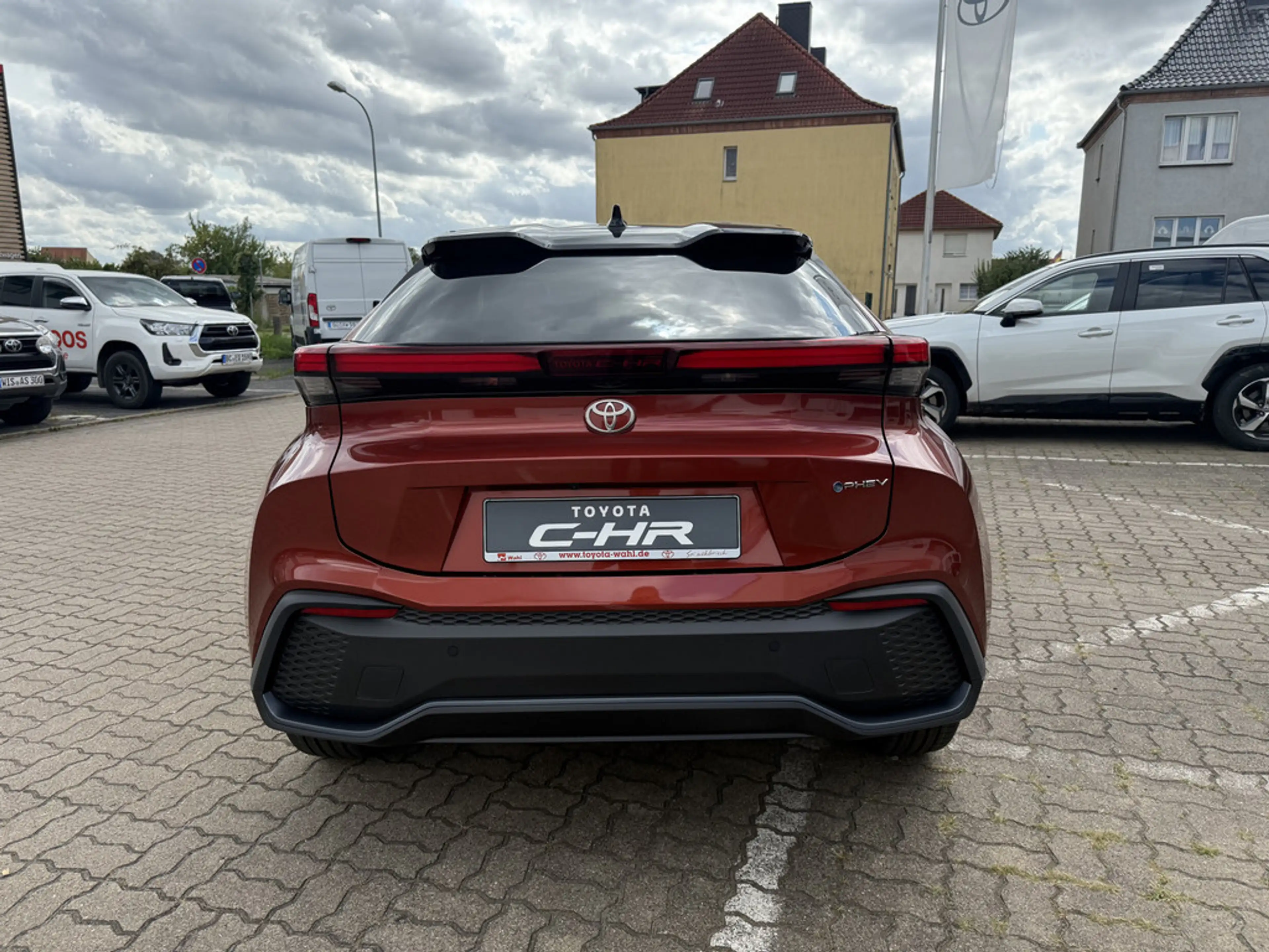 Toyota C-HR 2.0 Plug-In Hybrid FWD Teamplayer — photo 4
