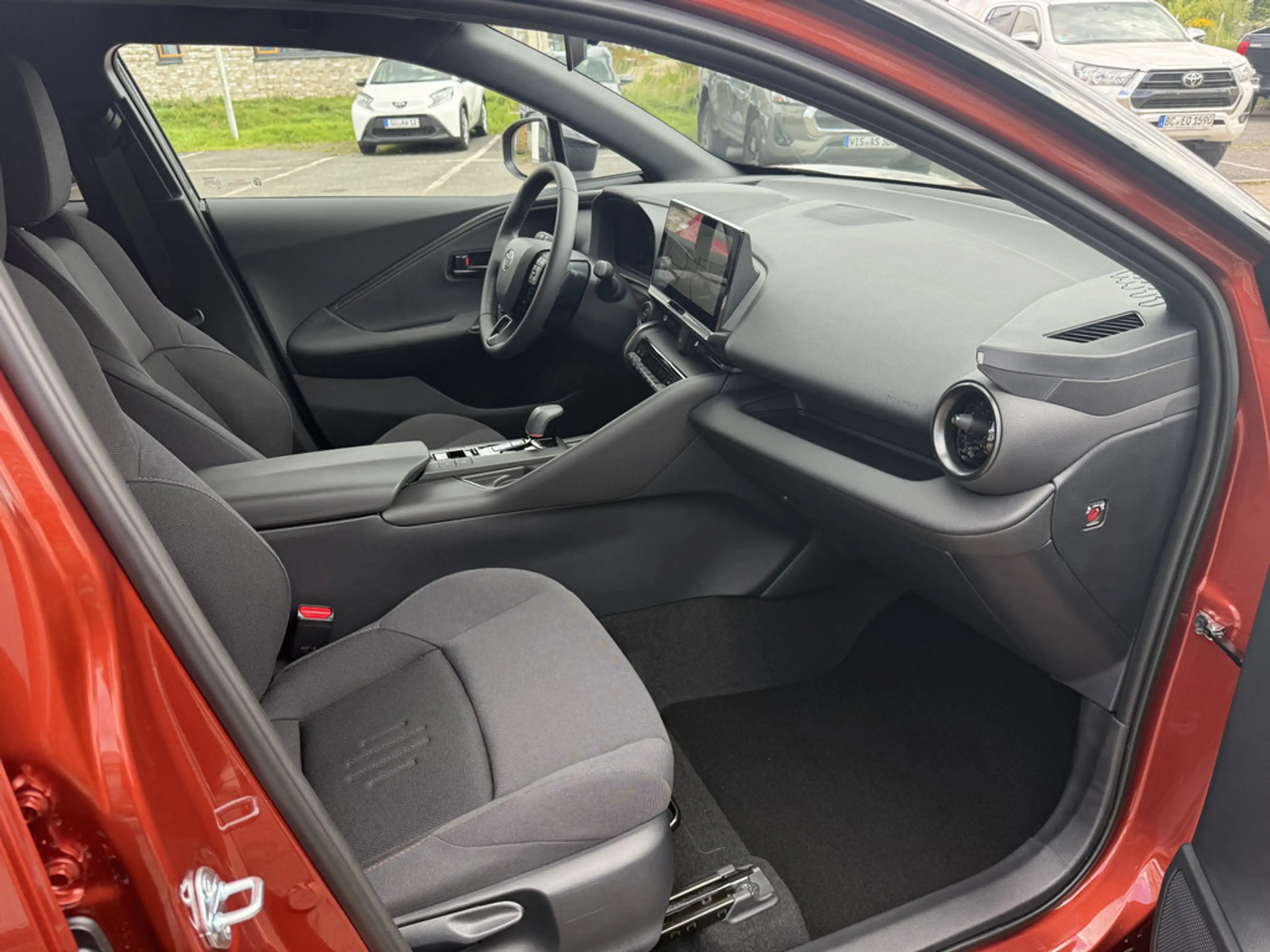 Toyota C-HR 2.0 Plug-In Hybrid FWD Teamplayer — photo 7