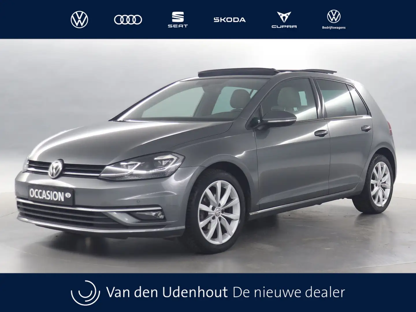 Volkswagen Golf 1.0 TSI 110pk Highline / Panoramadak / Navigatie / Gris - 1