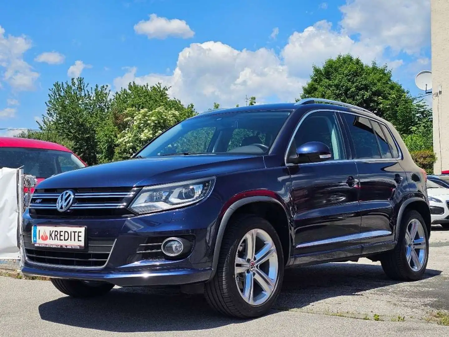 Volkswagen Tiguan 2,0 TDI SCR Sport R-Line Pickerl+Service-OK Eur... Blau - 2