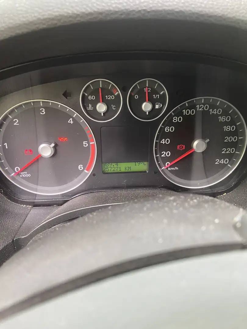 Ford Focus C-Max 2.0 TDCi Ghia - 1