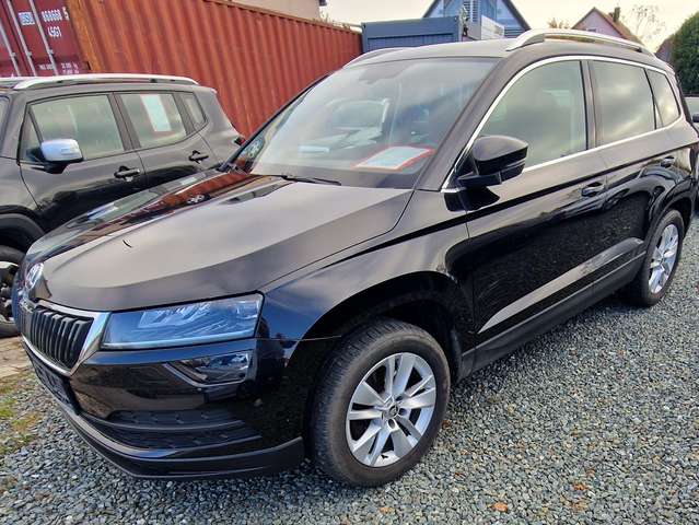 Skoda Karoq Style 4x4 Anhänger Led