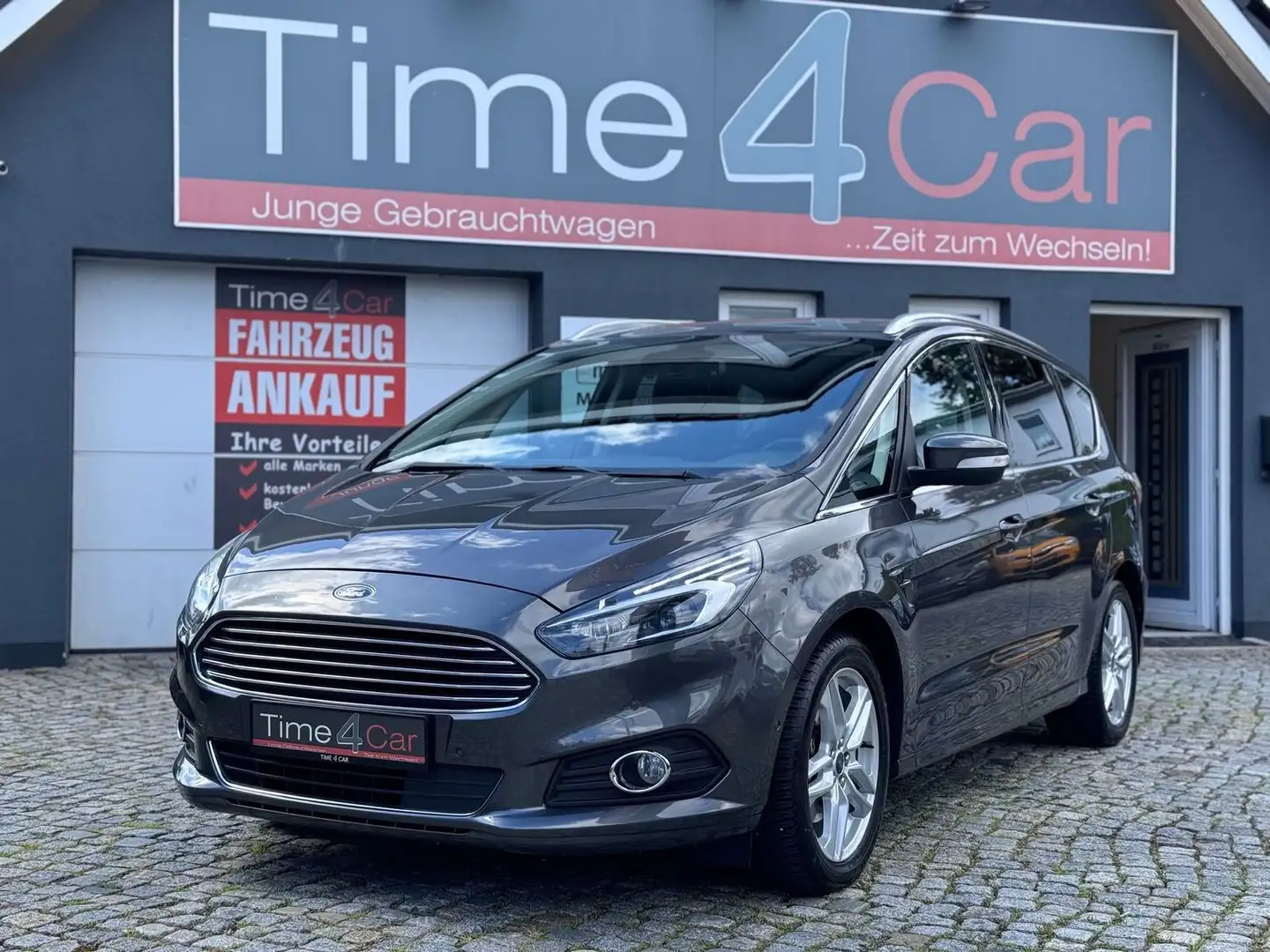 Ford S-Max 2.0 Titanium Navi Allwetter LED Tempo. AHK Grau - 1