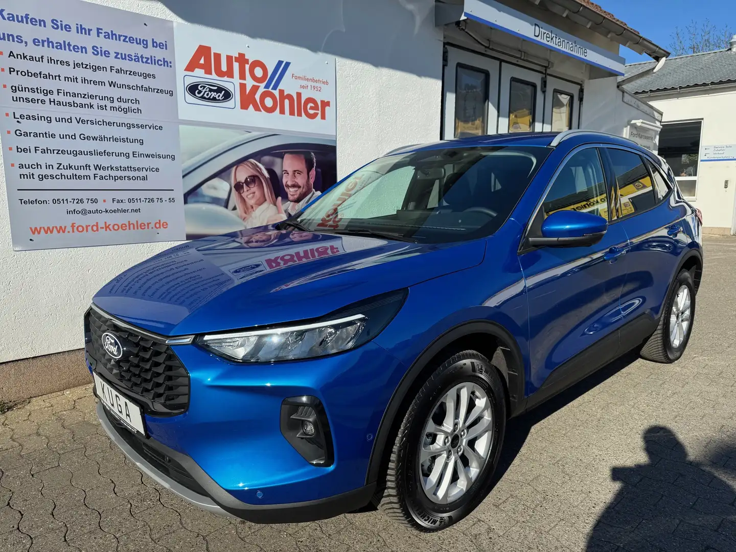 Ford Kuga Hybrid FHEV Titanium Fahrer-Assistenz WinterPaket) Blau - 1