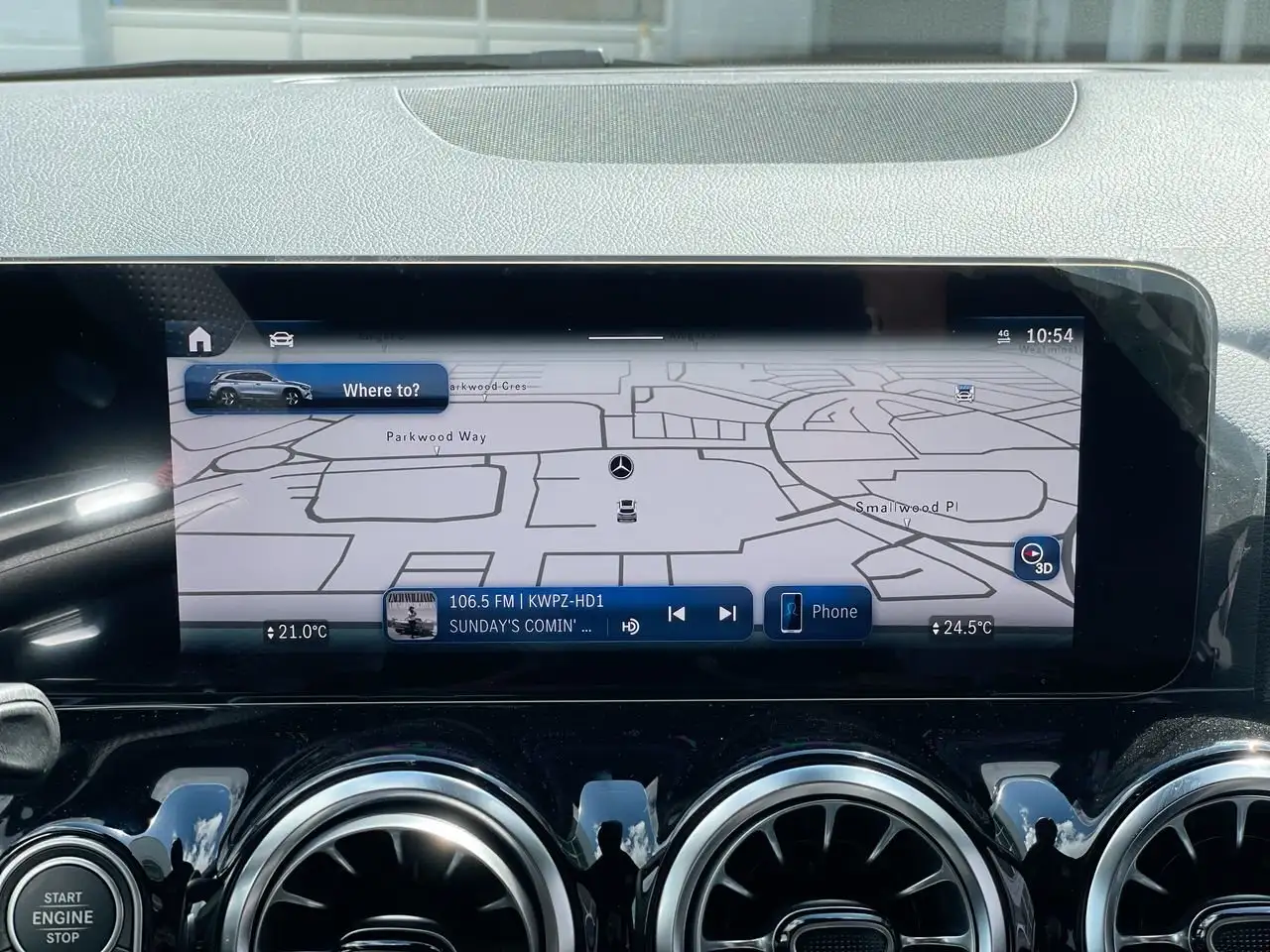 Mercedes-Benz GLA photo Mercedes-Benz GLA
