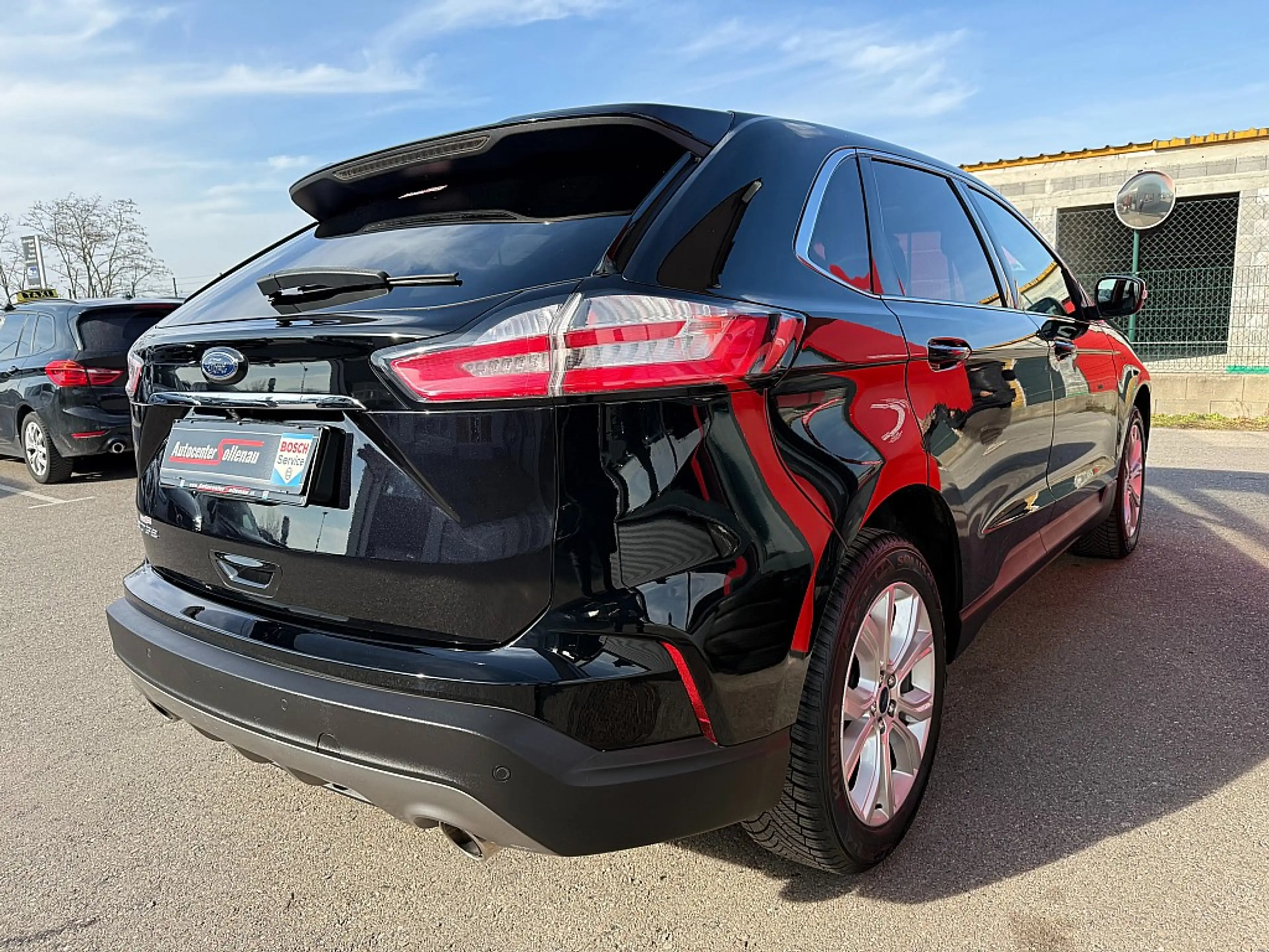 Ford Edge 2,0 EcoBlue SCR 4x4 Titanium Aut. — photo 5