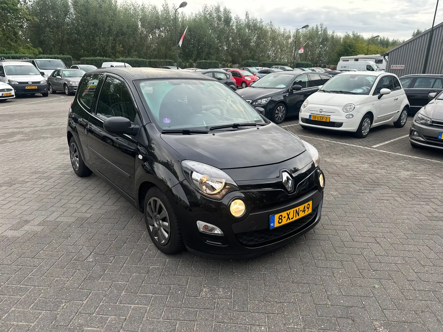 Renault Twingo 1.2 16V Parisienne airco Zwart - 2