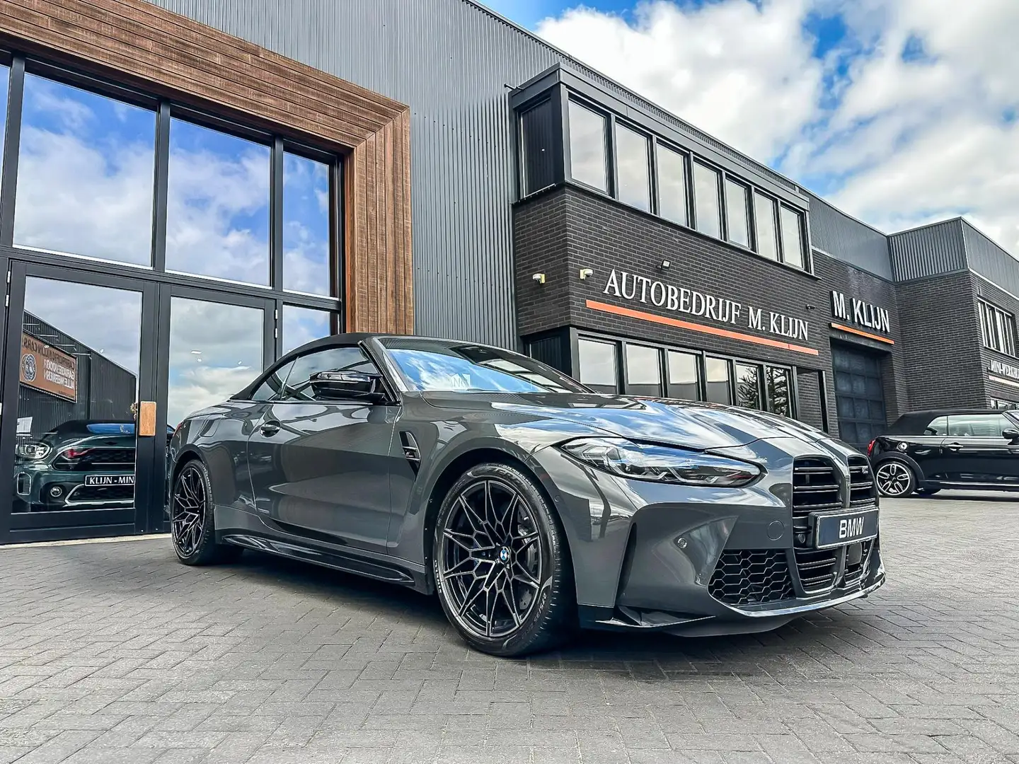 BMW M4 4-serie Cabrio xDrive Competition F1 Aut 510 pk In Grijs - 1