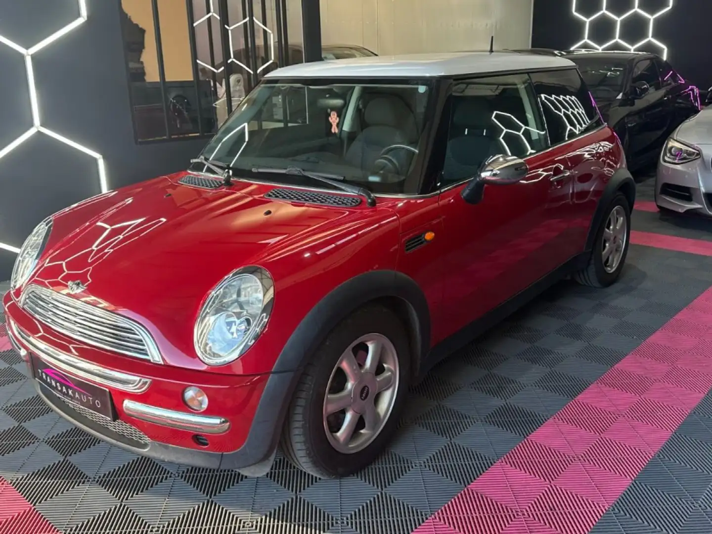 MINI One COOPER R50 1.6i 115 ch ~ Entretien OK ~ Vitres électriques Rouge - 2