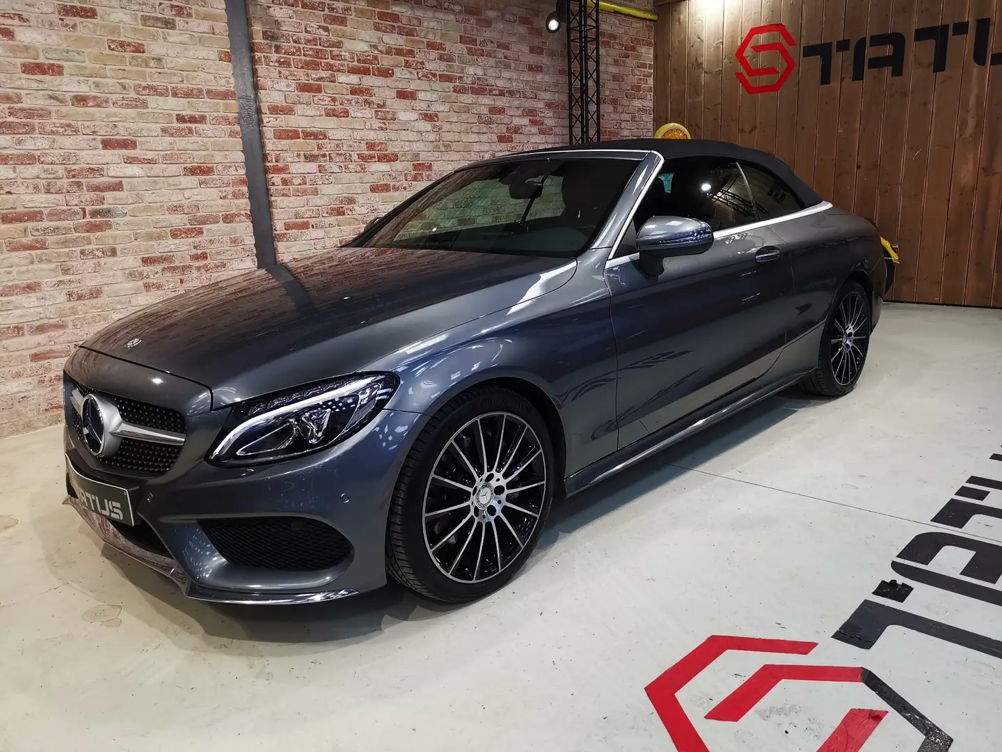 Mercedes-Benz C 250 AMG Line. AIR SCARF. NAVI. 19INCH Grijs - 1