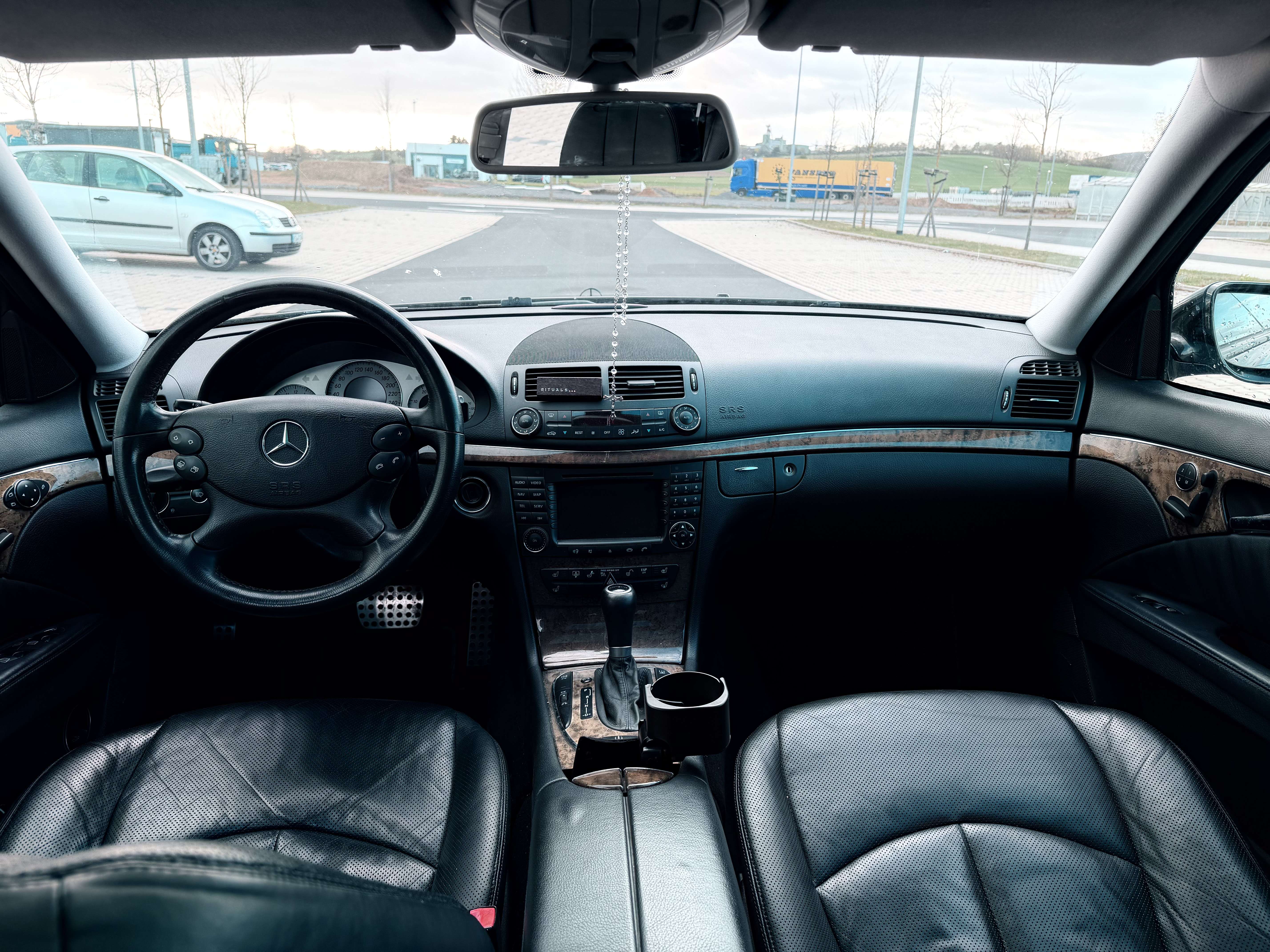 Second hand Mercedes Benz E-Class 