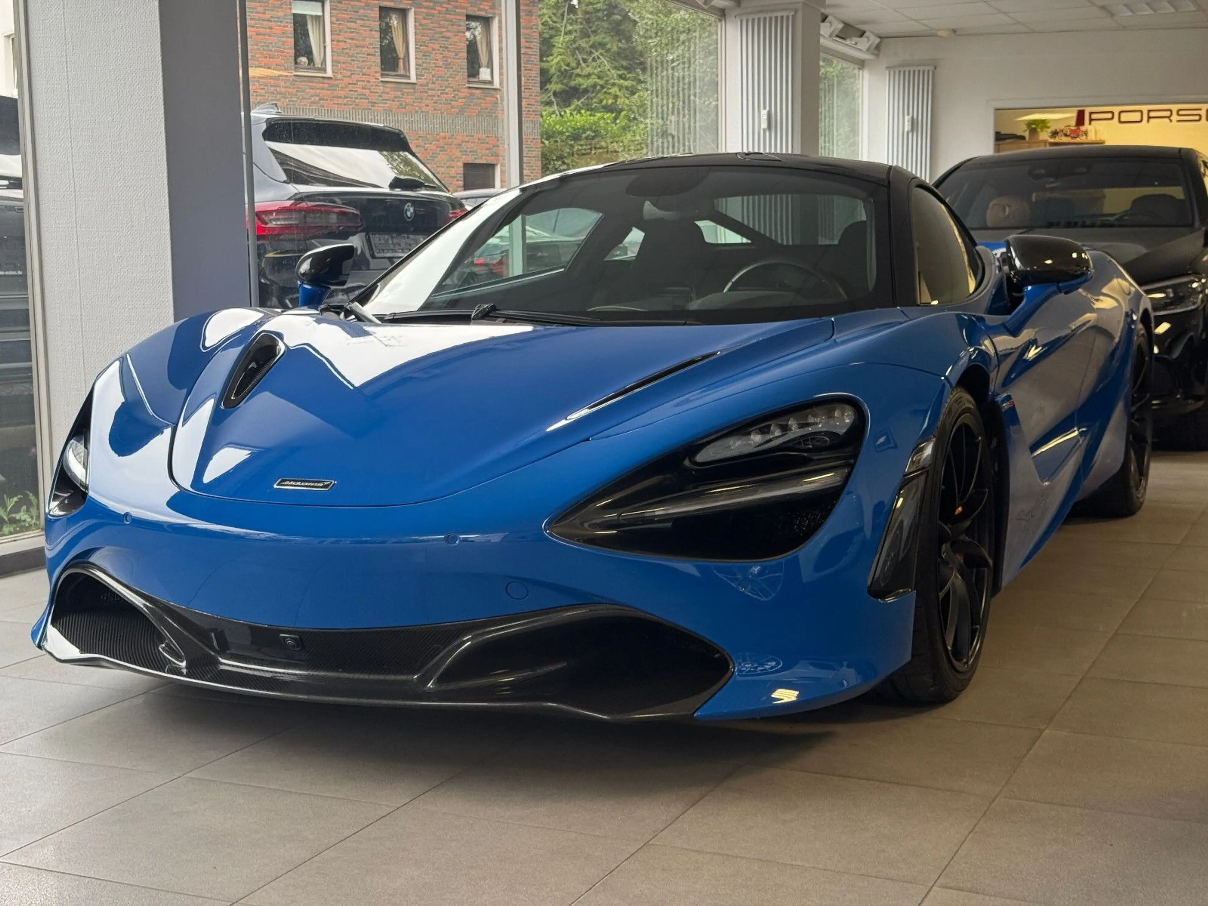 McLaren 720S MSO Carbon Gorilla B&W 360 Lift Ceramic PPF — photo 7
