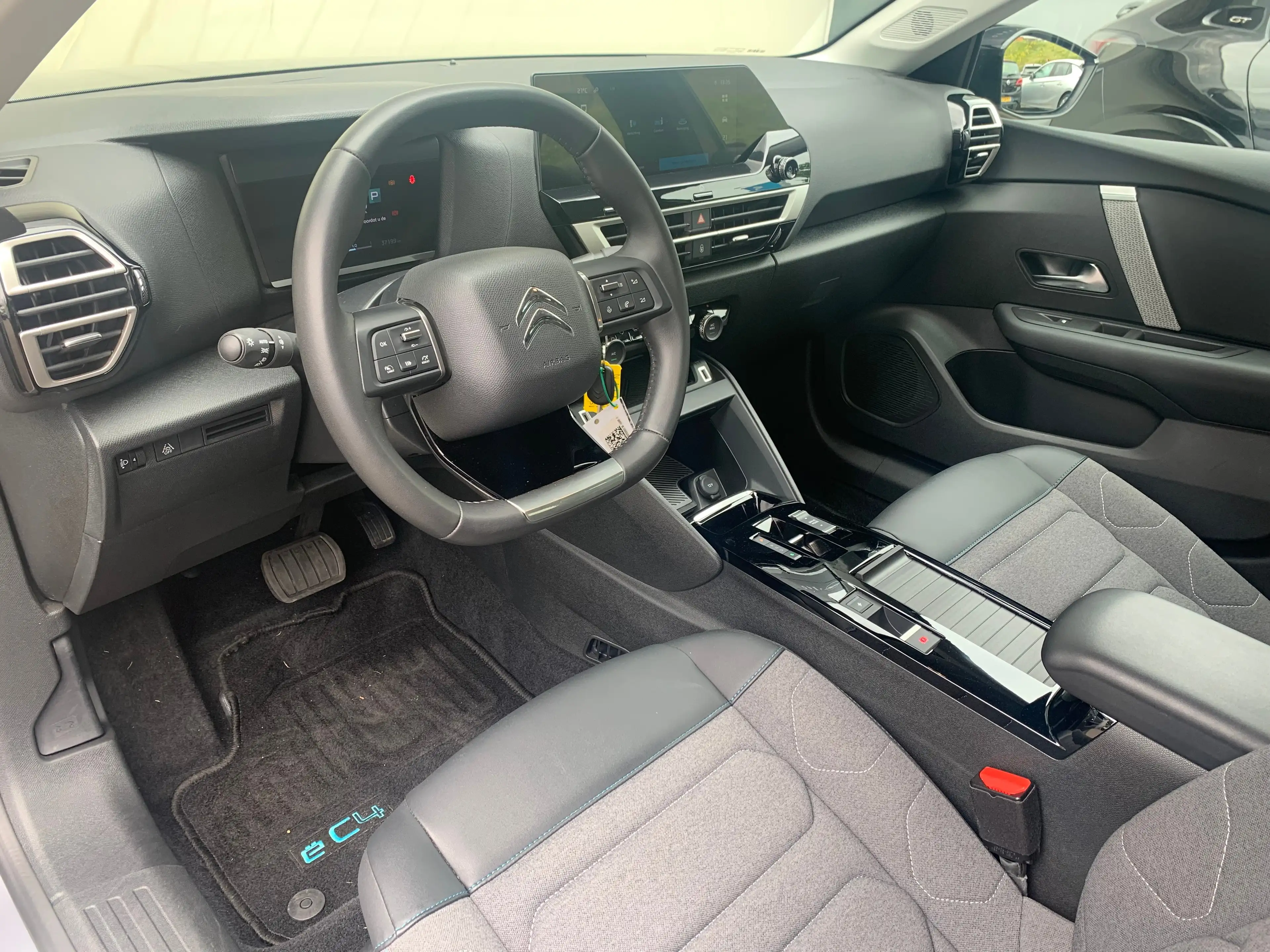 Citroen E-C4 Electric You 50 kWh Airco | AppleCarPlay/ Android Auto | Ca — photo 8