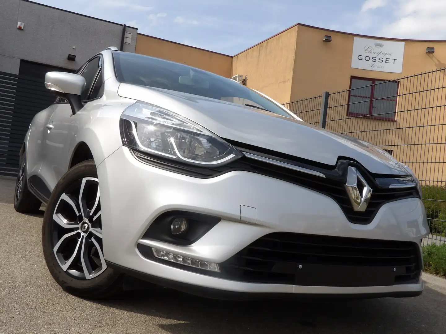 Renault Clio 0.9 TCe Cool - 1