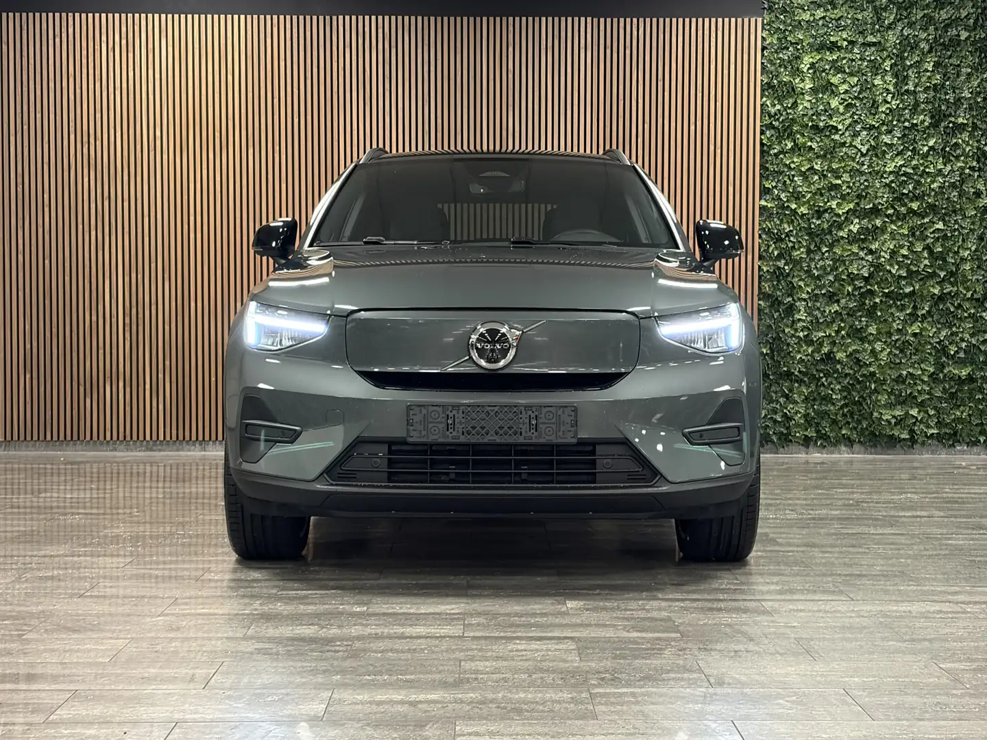 Volvo EX40 Single Motor Extended Range Business Edition | 360 Grijs - 2