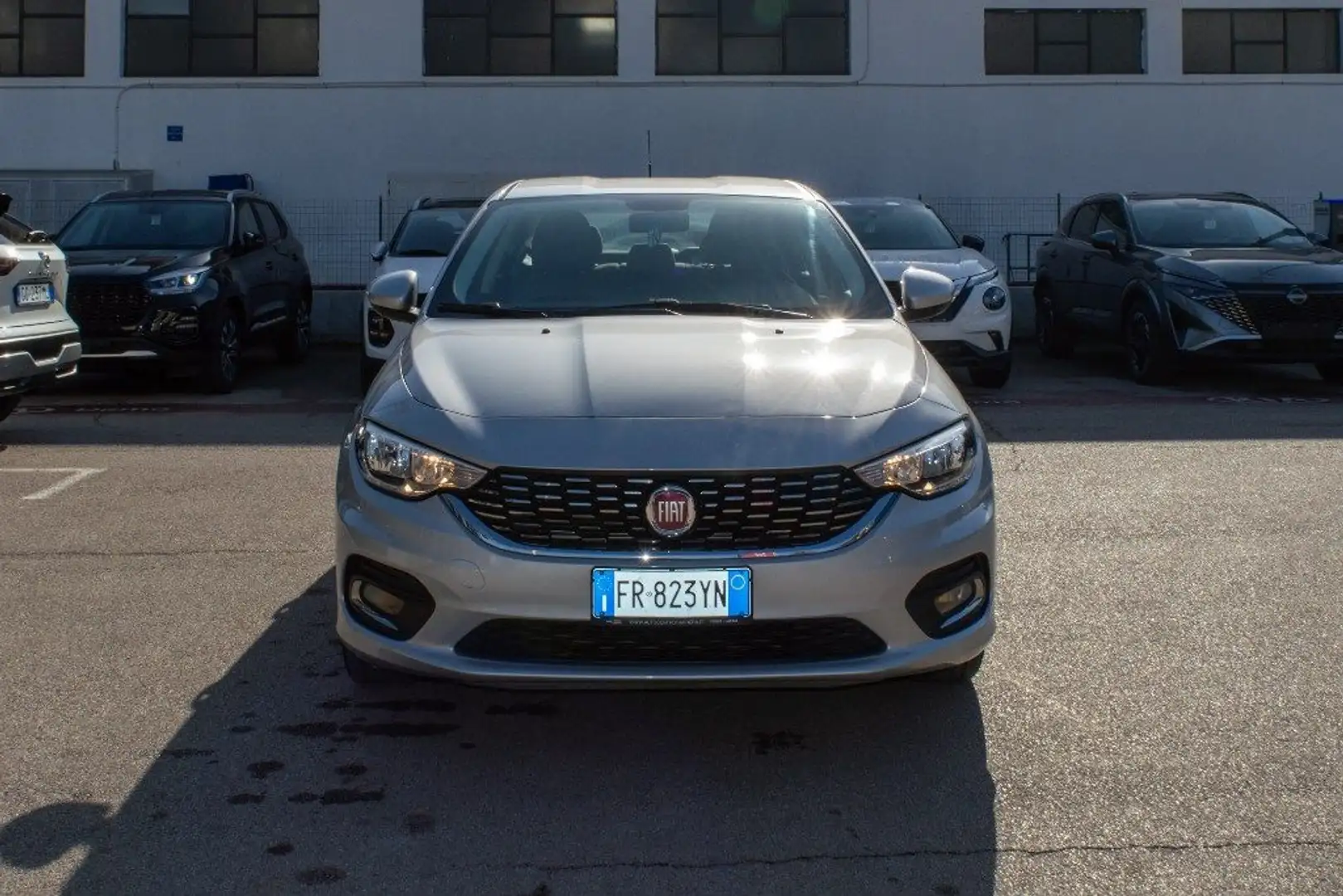 Fiat Tipo 1.3 Mjt 4 porte Easy Grigio - 2