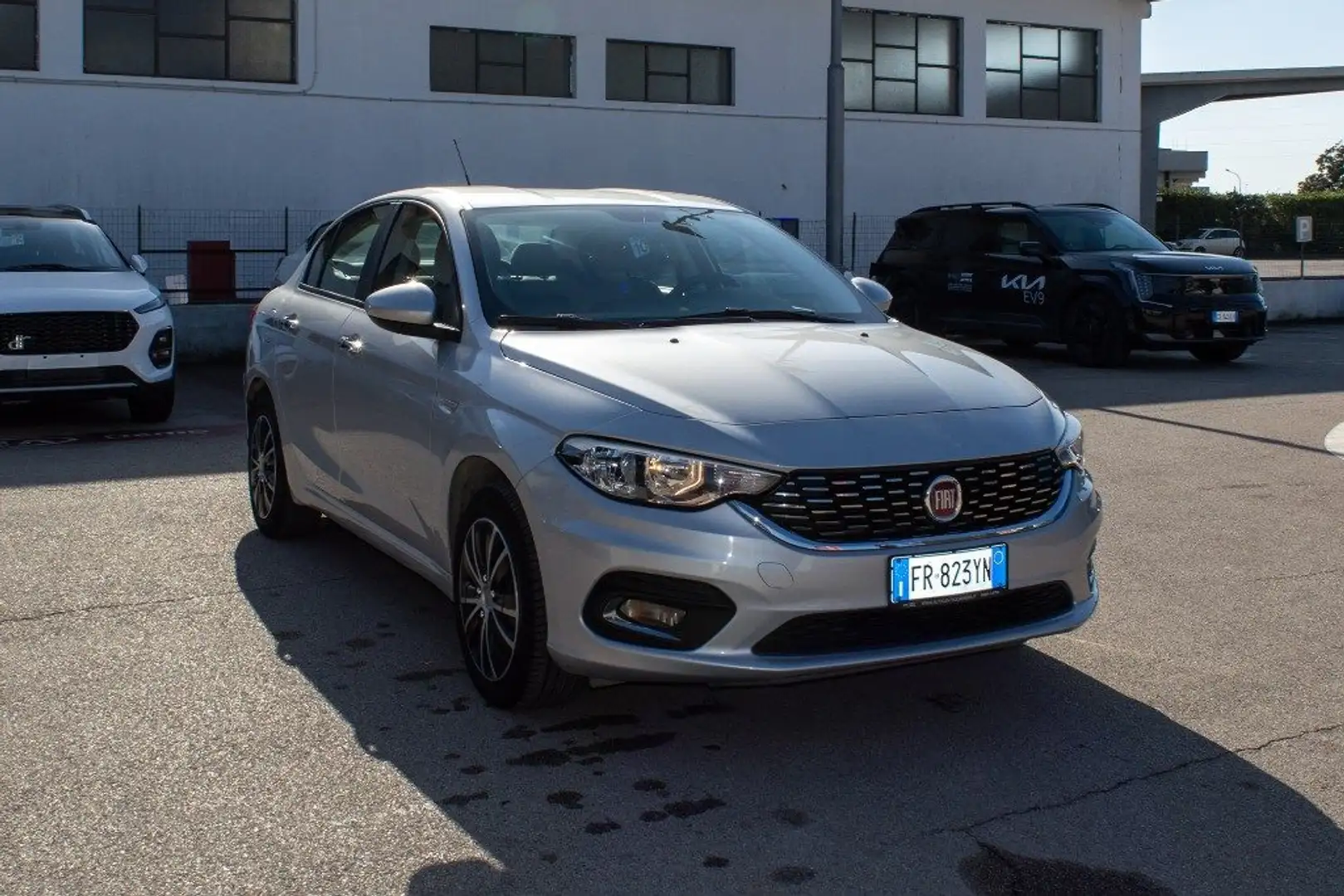 Fiat Tipo 1.3 Mjt 4 porte Easy Grigio - 1