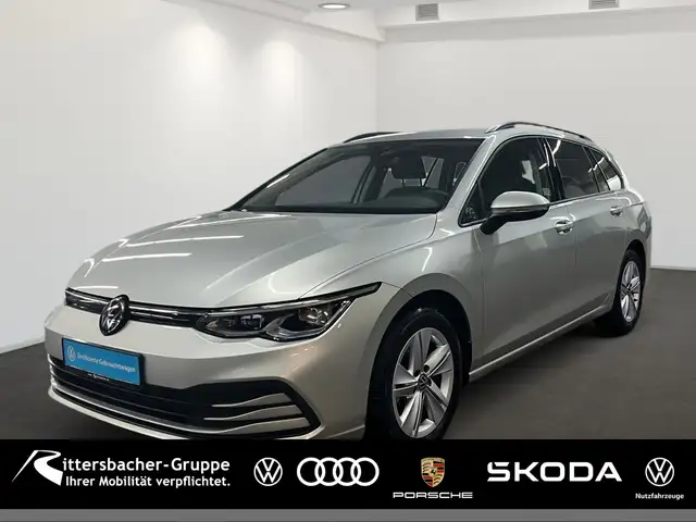 Volkswagen Golf Variant Golf VIII Variant 1.5 eTSI Life DSG LEDPlus Navi