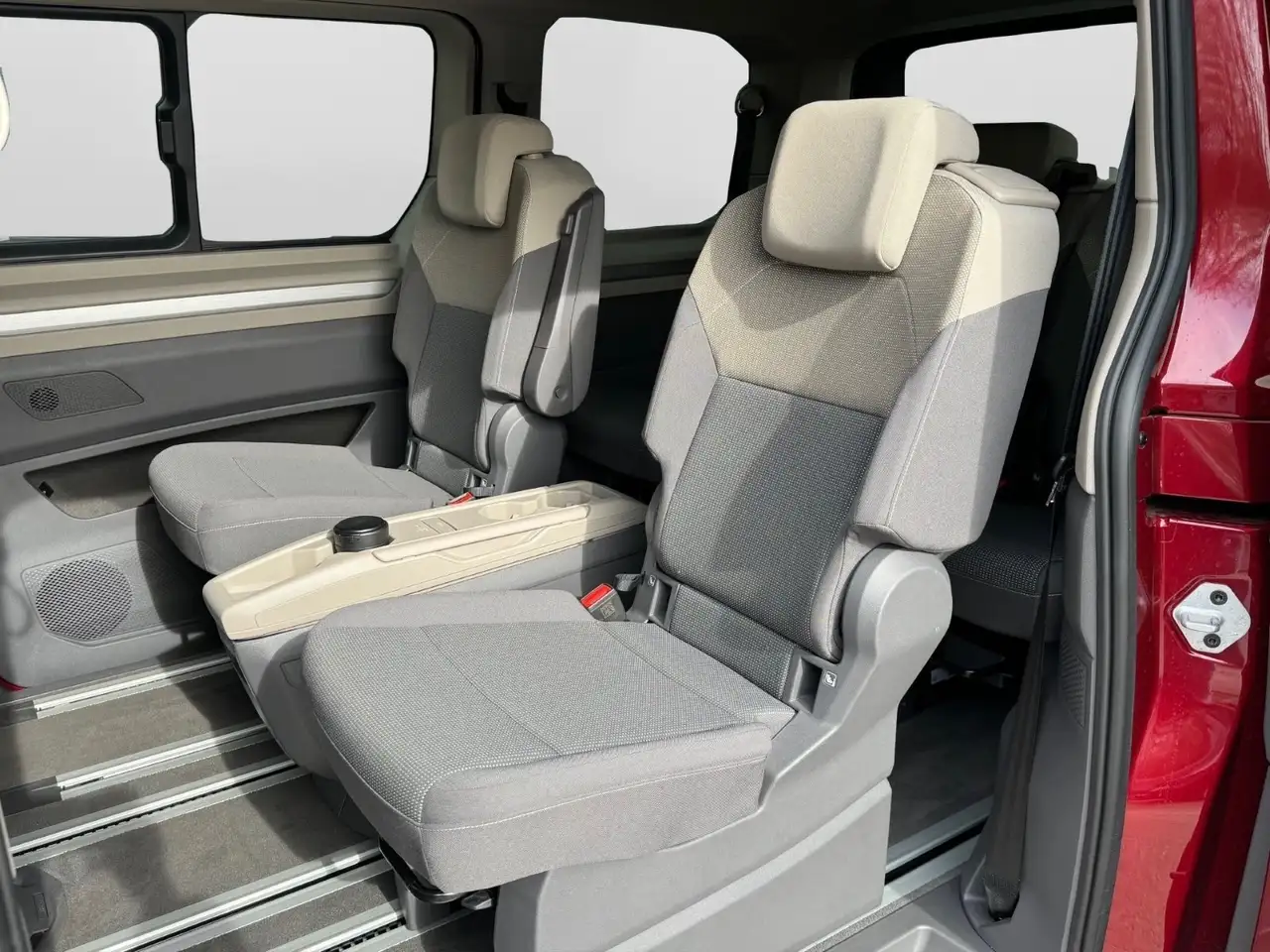 Volkswagen T7 Multivan KÜ 2.0 TSI DSG Life 7-S. LED NAVI AHK ELEKTR. TÜRE 8