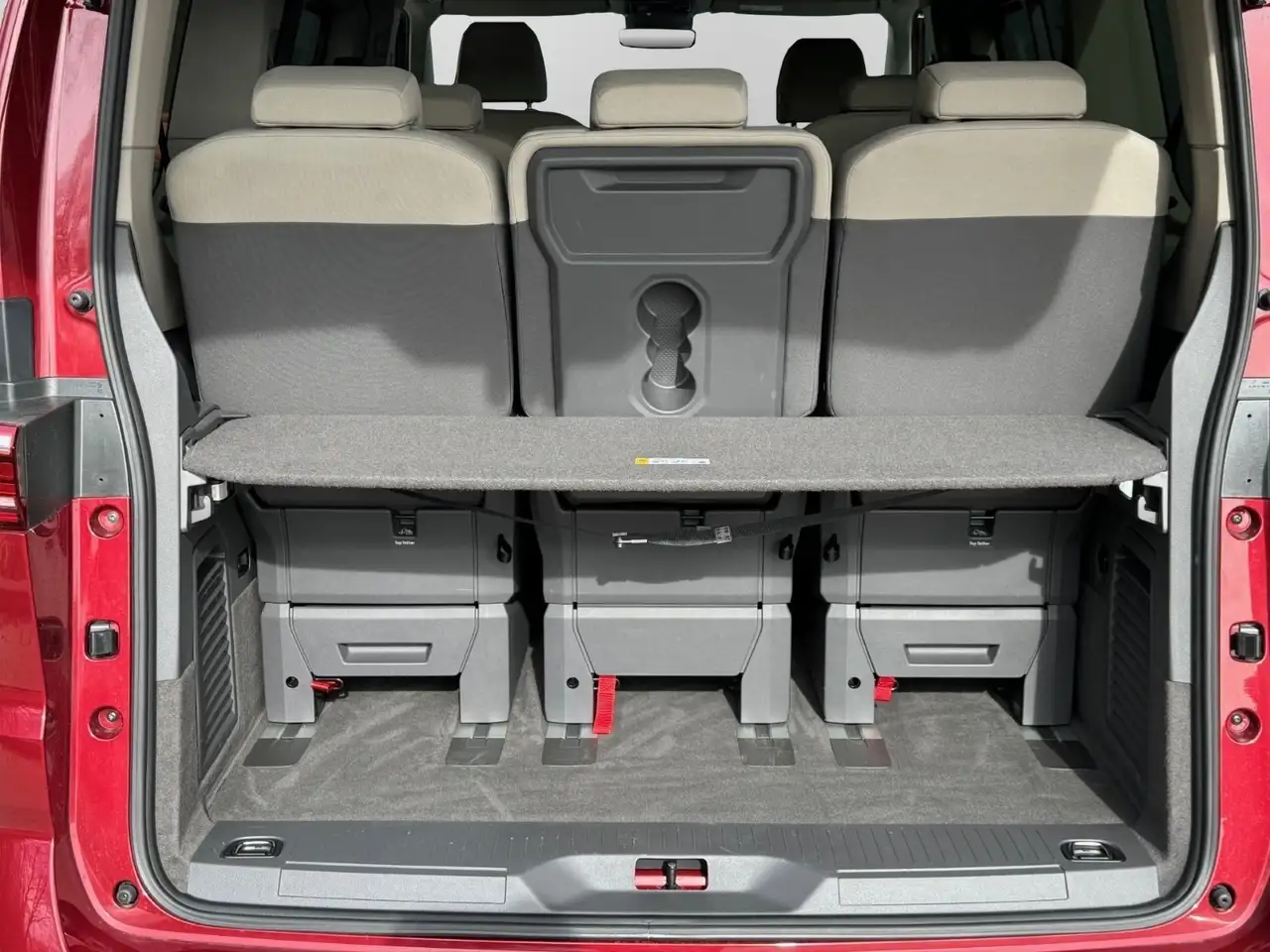 Volkswagen T7 Multivan KÜ 2.0 TSI DSG Life 7-S. LED NAVI AHK ELEKTR. TÜRE 5