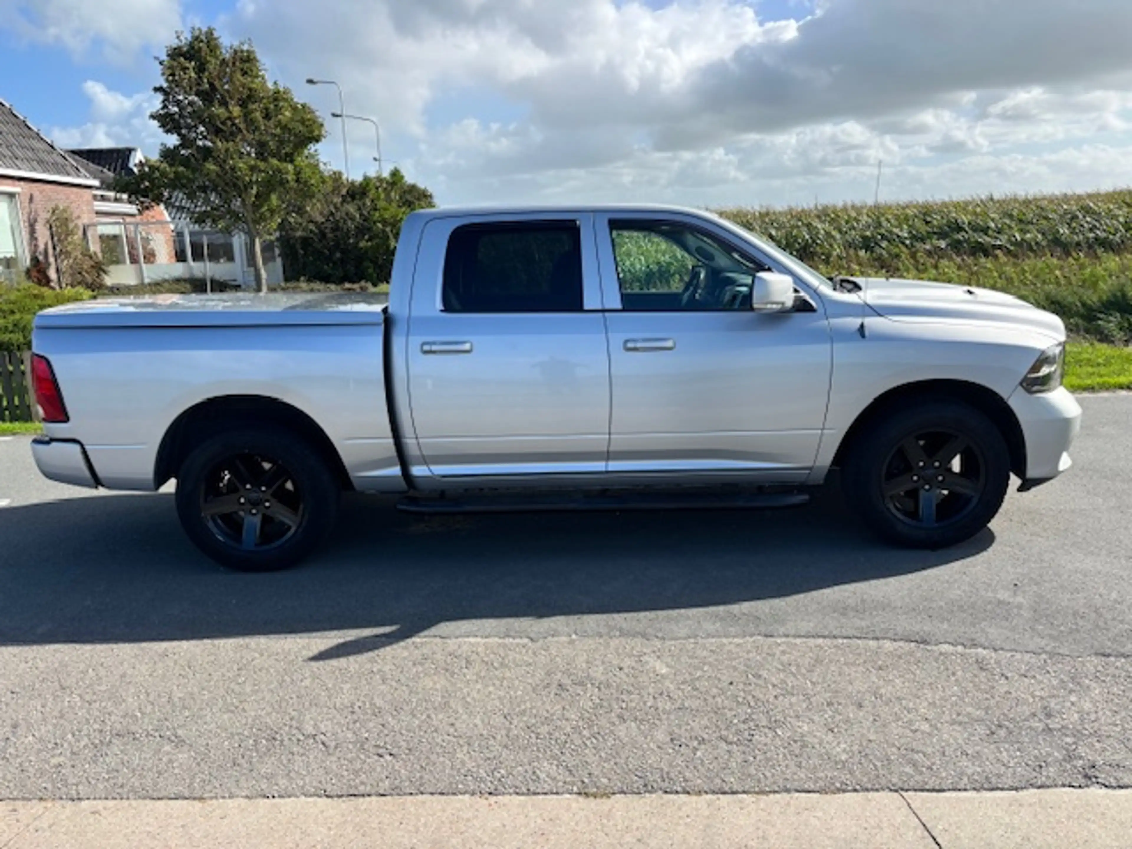 Dodge RAM 1500 sport 200 L lpg finanaciering v/a 345 p/m — photo 4