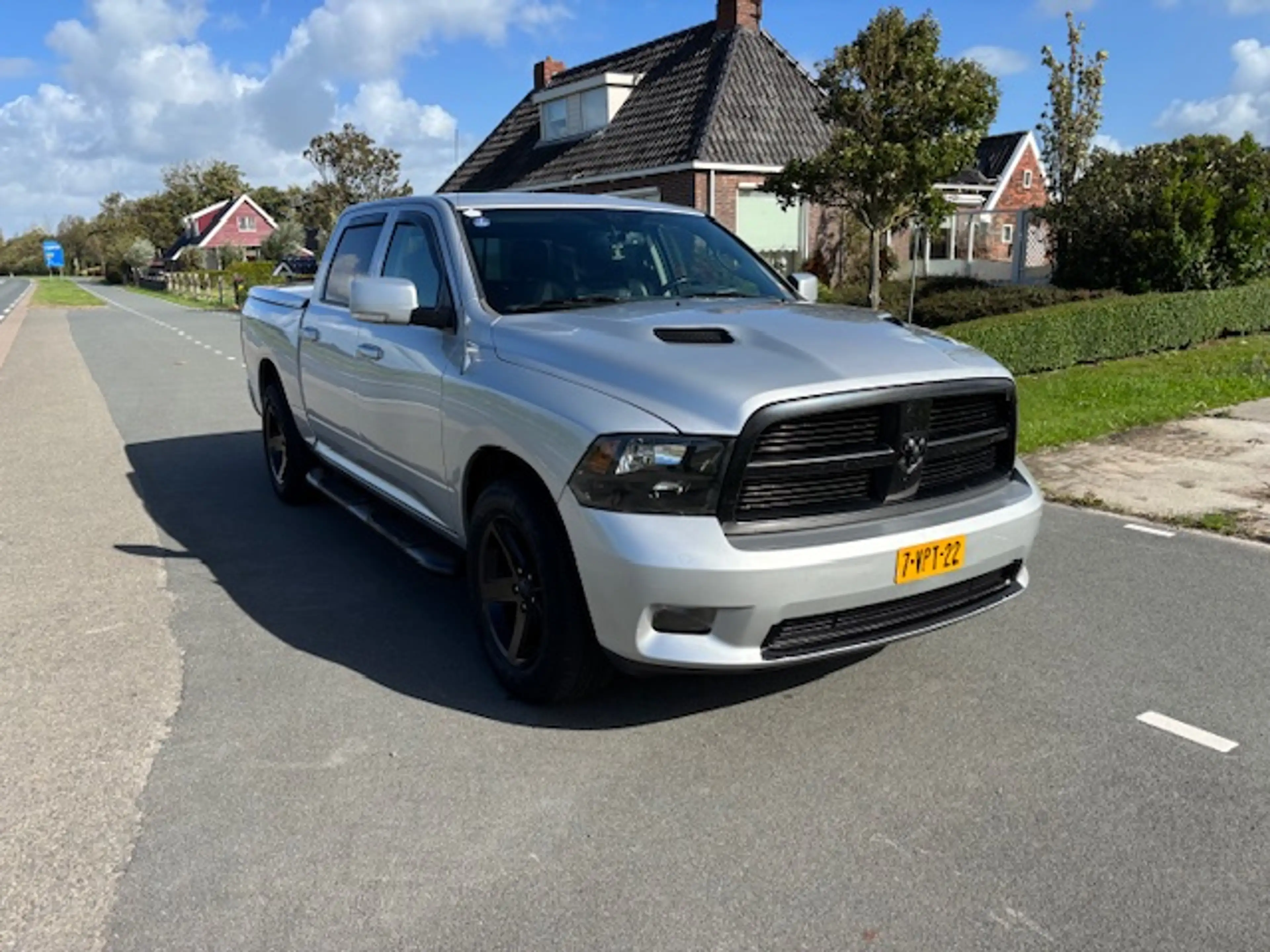 Dodge RAM 1500 sport 200 L lpg finanaciering v/a 345 p/m — photo 3