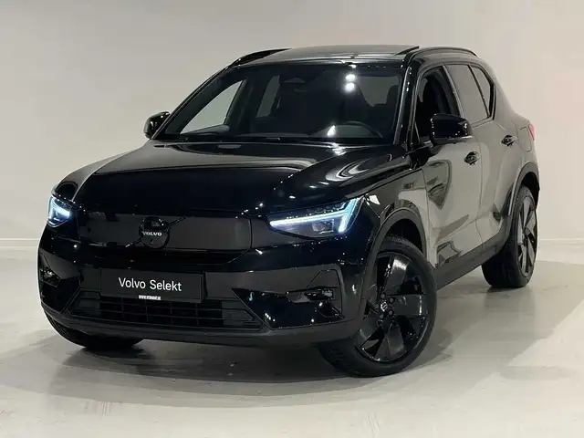 Volvo EX40 Black Edition Plus Extended Range + PANO DAK/ELECT