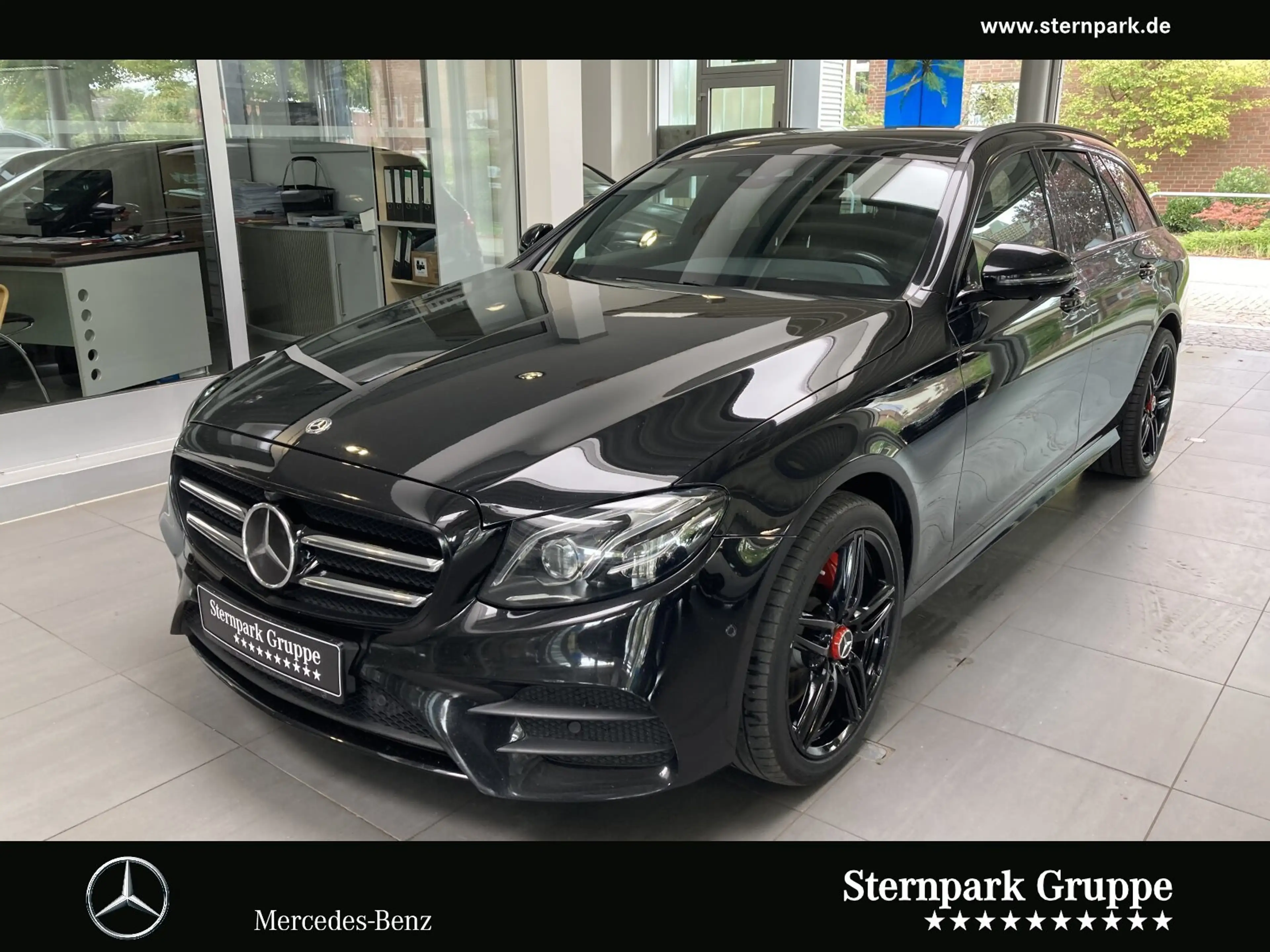 Mercedes-Benz E 350 E 350 d T-Modell Pano+HuD+360°K+Dist AMG Line LED