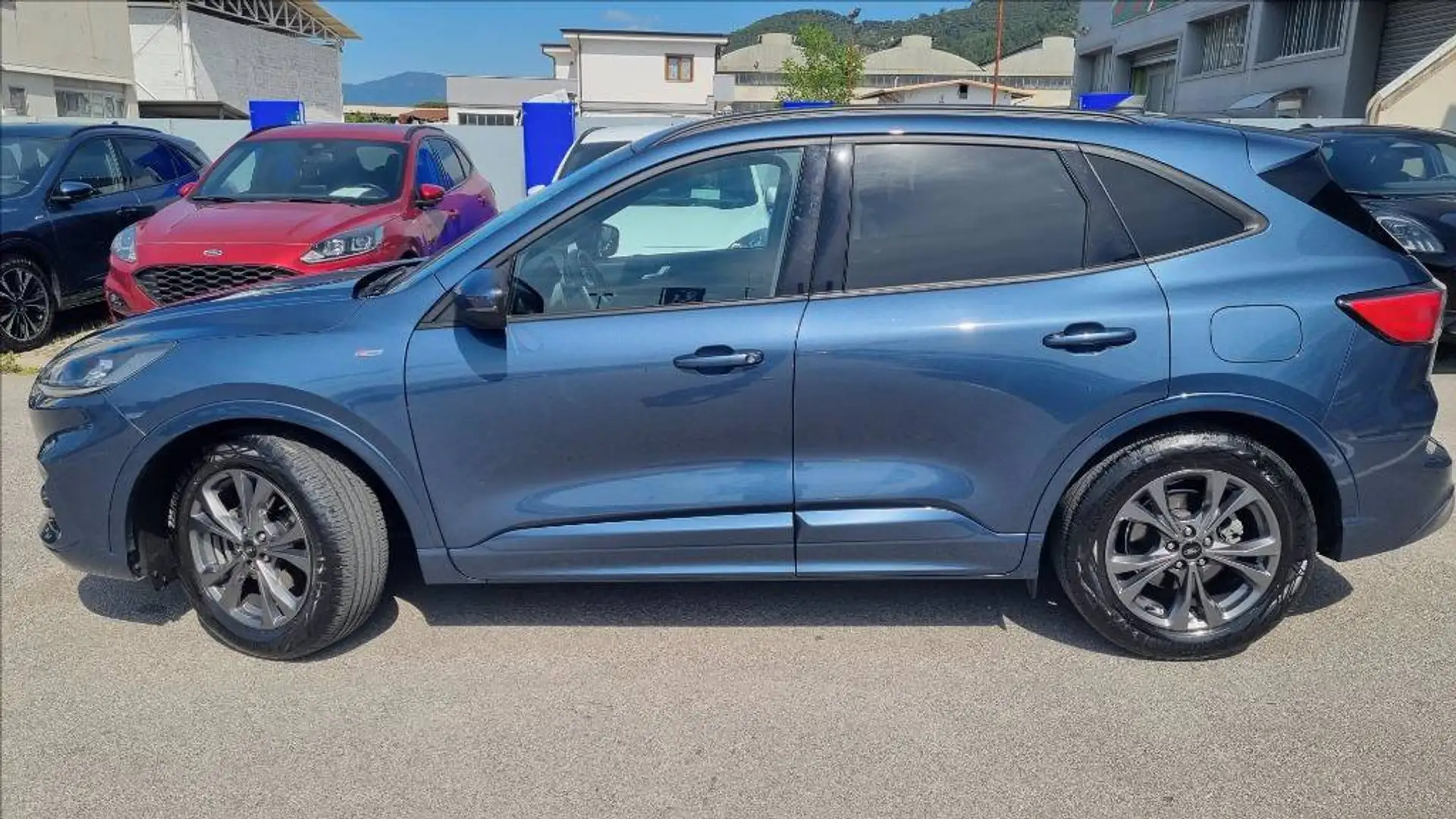 Ford Kuga 1.5 ecoblue st-line 2wd 120cv auto Blu/Azzurro - 2