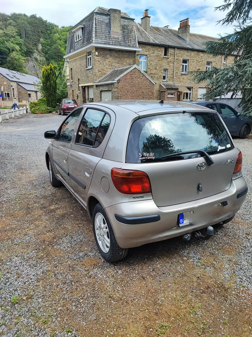 Toyota Yaris 75 ch D-4D Stargate SG-1 - 2