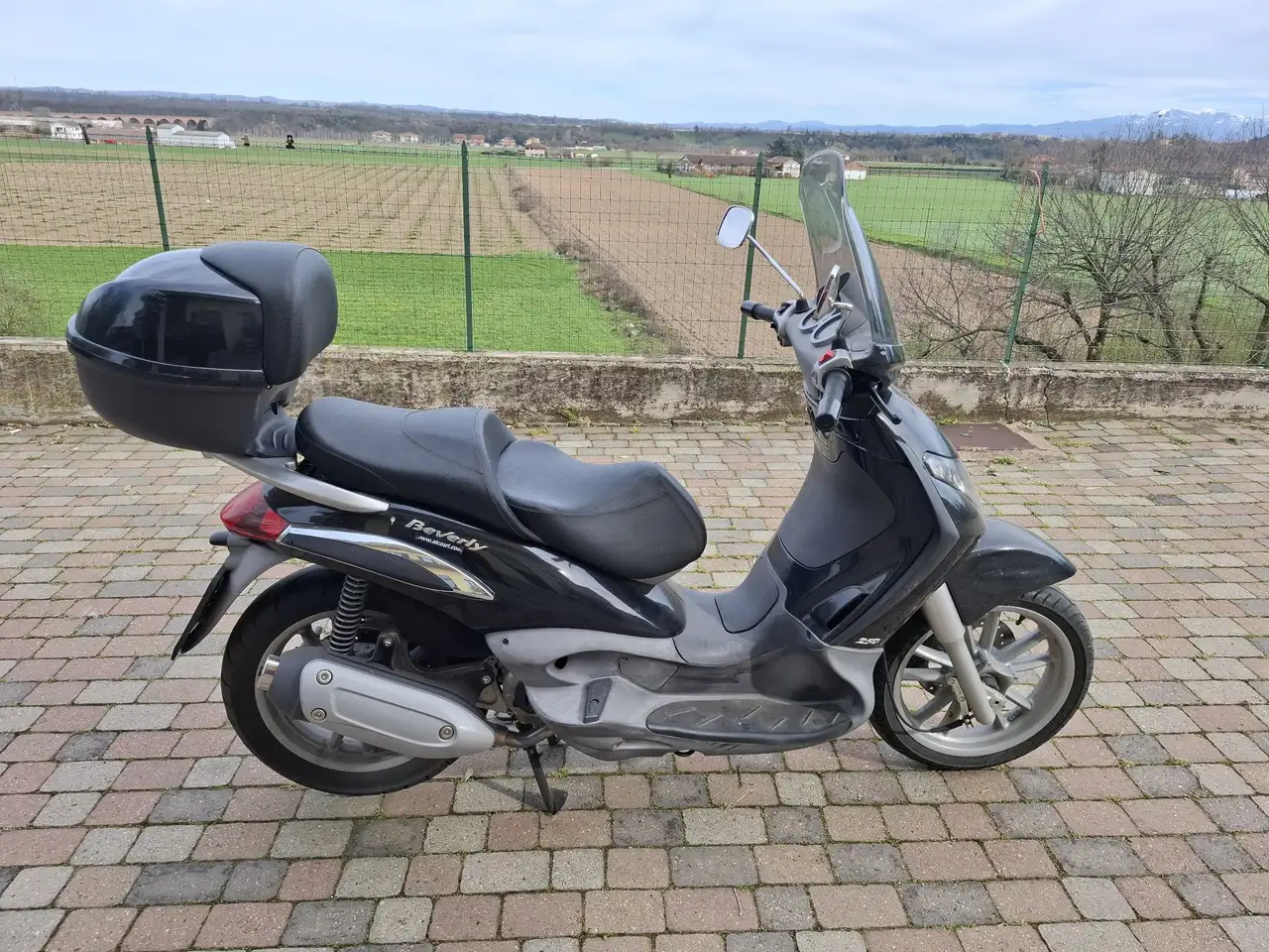 Piaggio Beverly 250