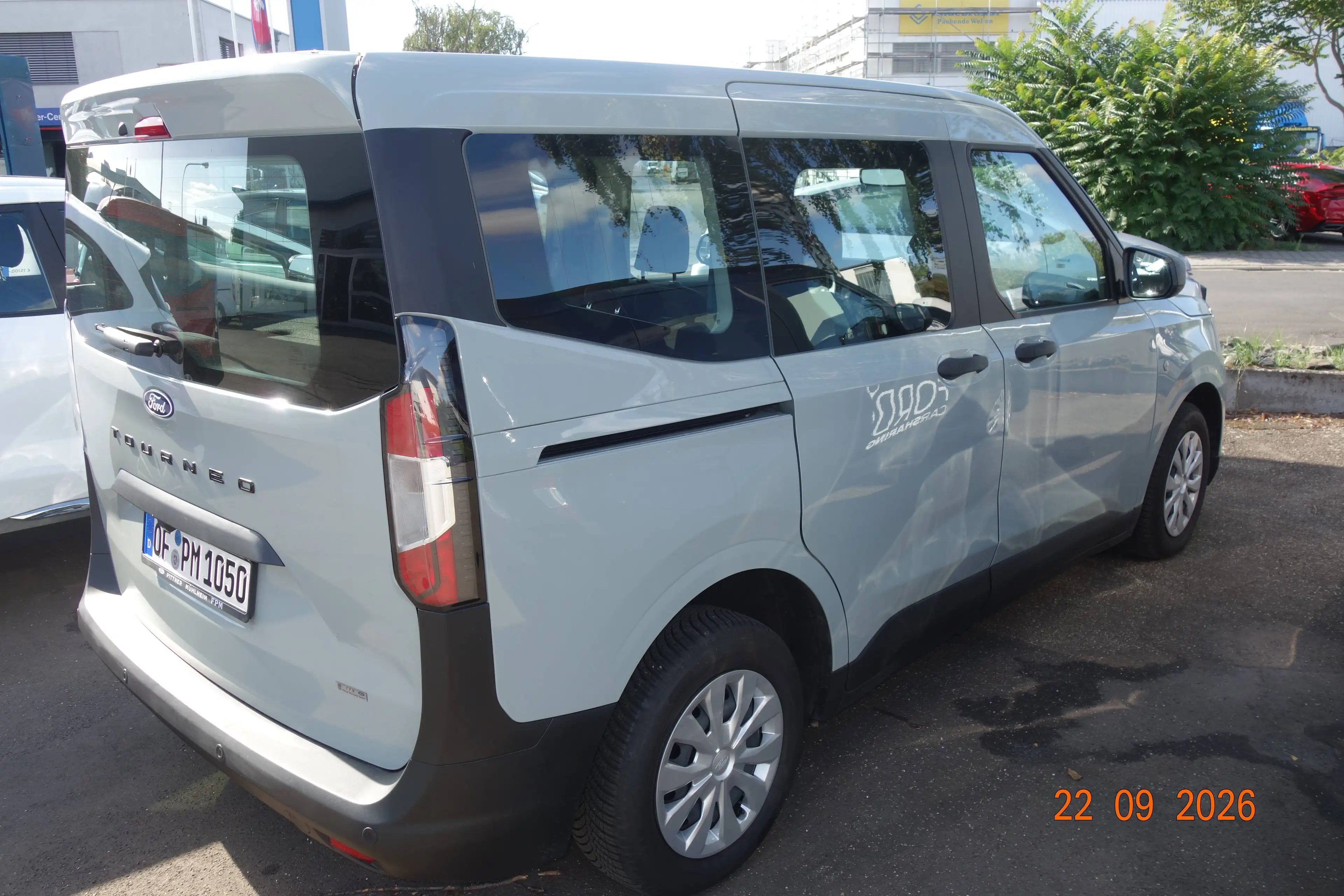 Ford Tourneo Courier Tourneo Courier 1.0 EcoBoost Aut. TREND — photo 2
