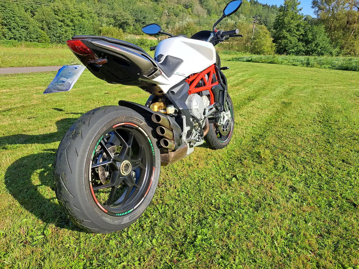 MV Agusta Brutale 800 Wit - 2