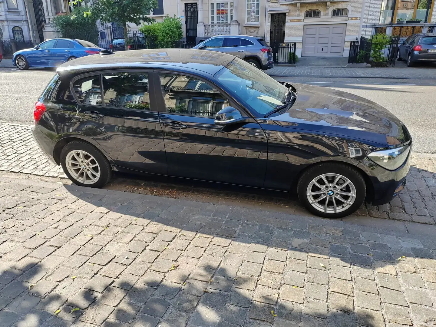 BMW 114 114i Noir - 1