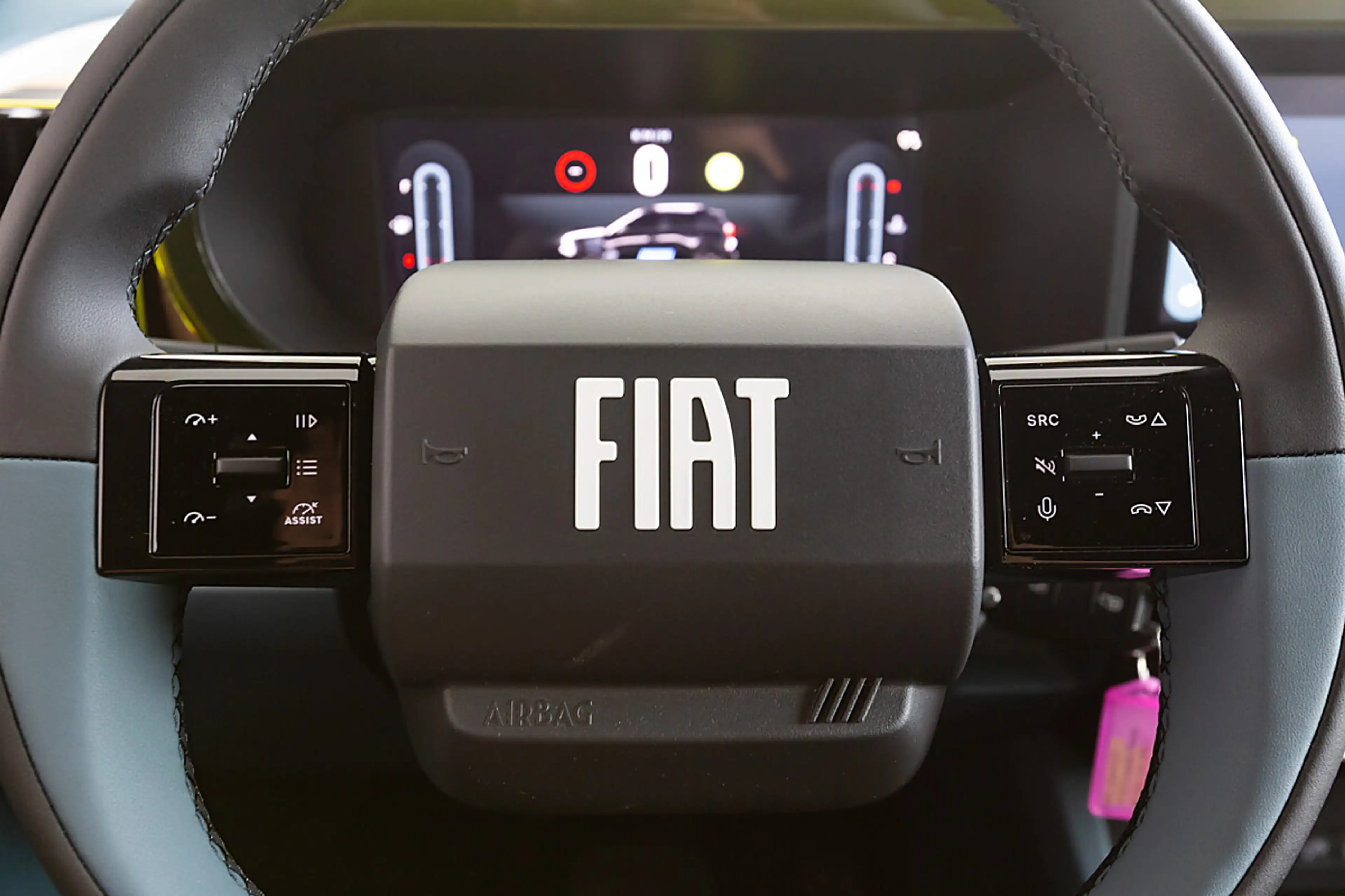 Fiat Grande Panda Hybrid mHEV 110 6-Gang eDCT La Prima — photo 6