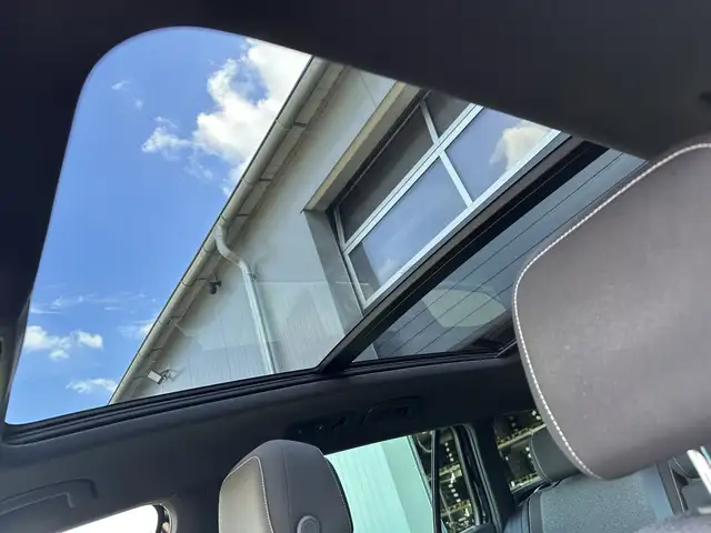 Volkswagen Passat view 13