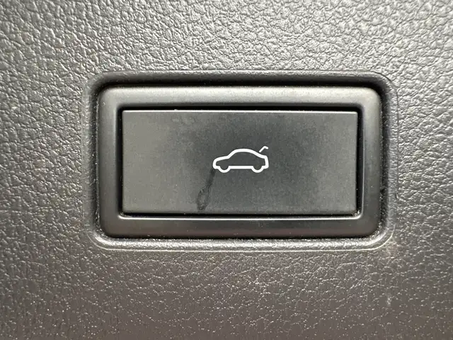 Volkswagen Passat view 7