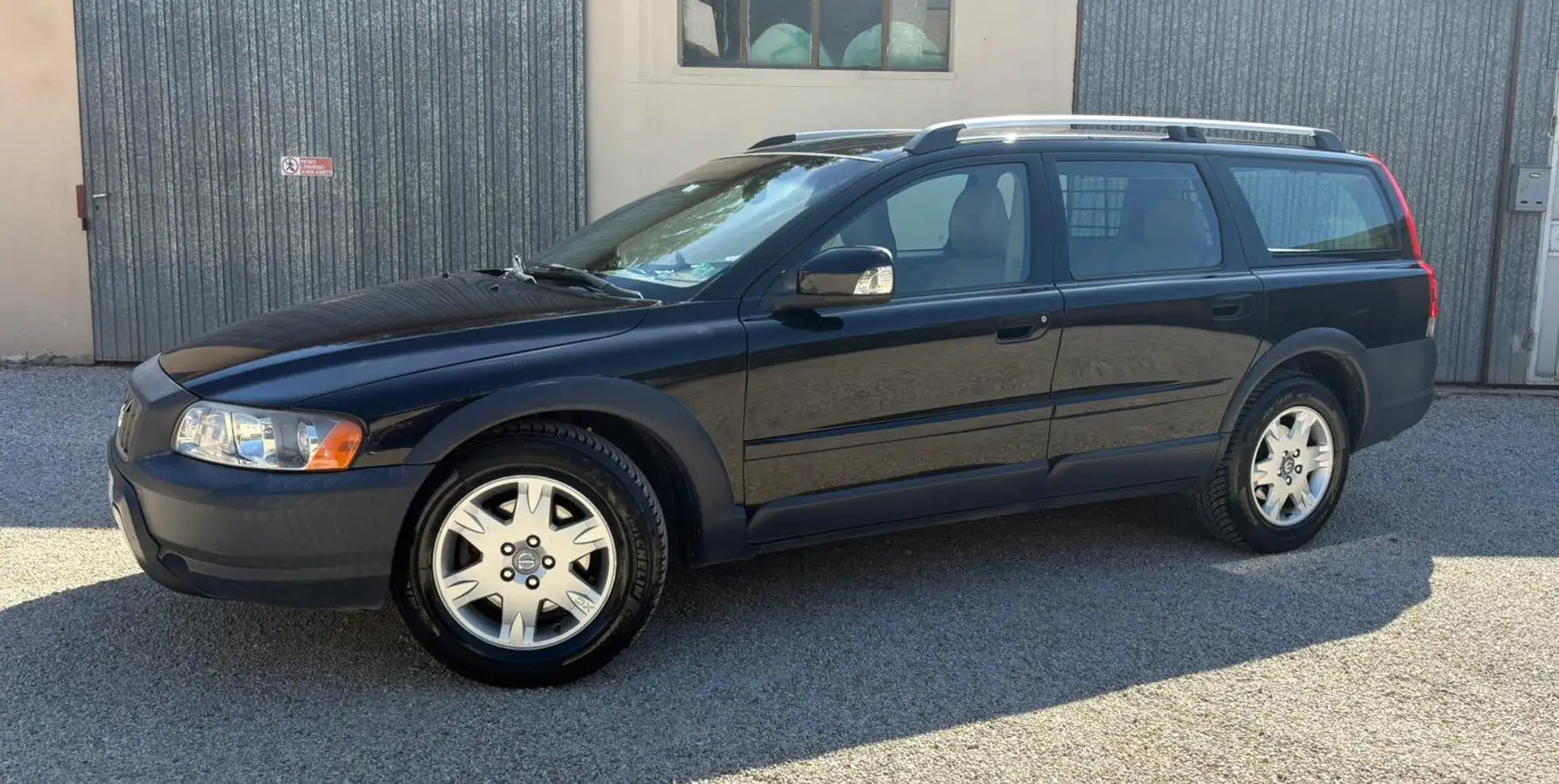 Volvo V70 V70 2.5 Summum awd 190cv auto Siyah - 2