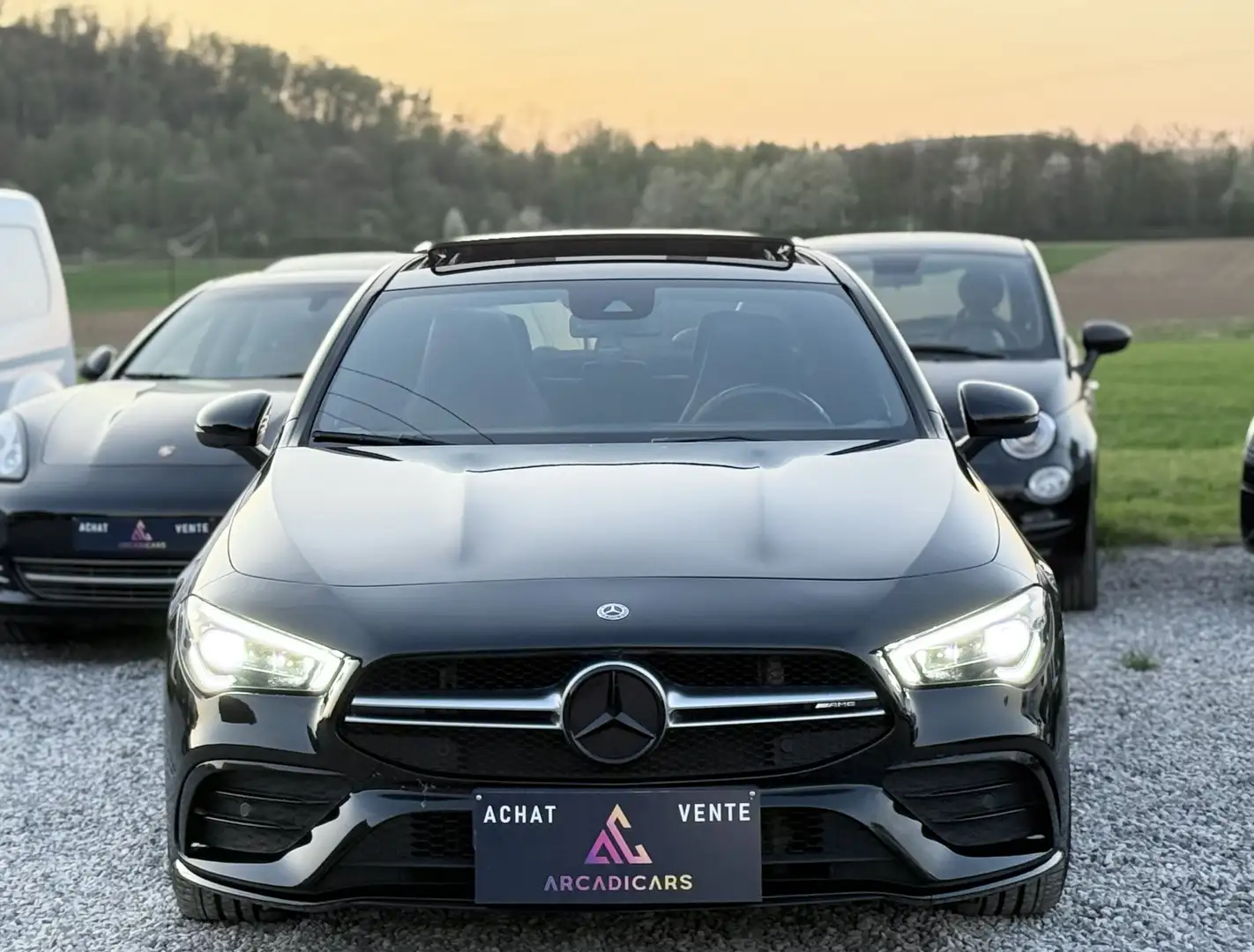 Mercedes-Benz CLA 35 AMG 4-Matic - Toit pano - Ciel etoilé - Full options Zwart - 2