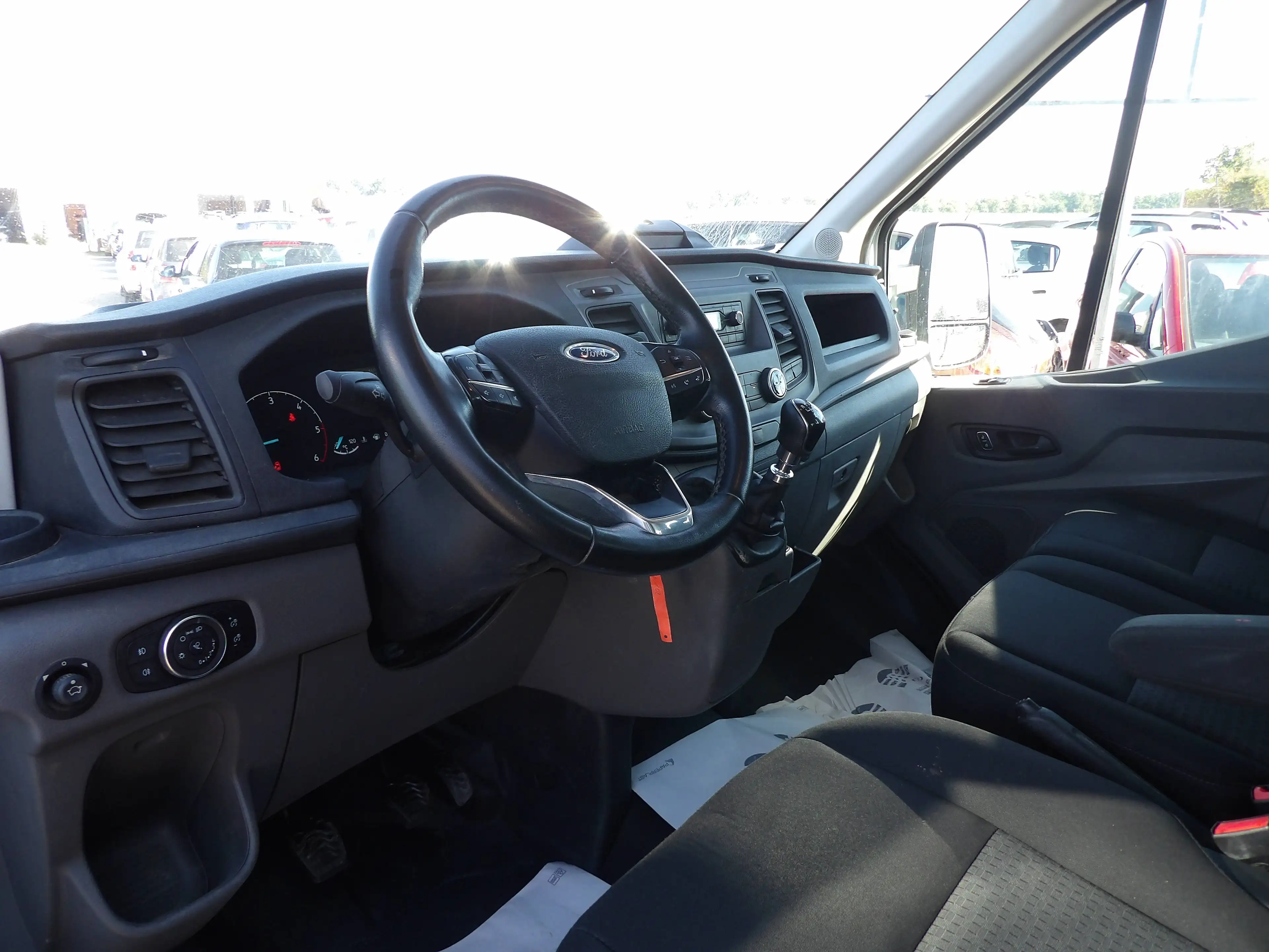 Ford Transit 310 L2 Doppelkabine Trend Klima Radio HU AU Neu — photo 8