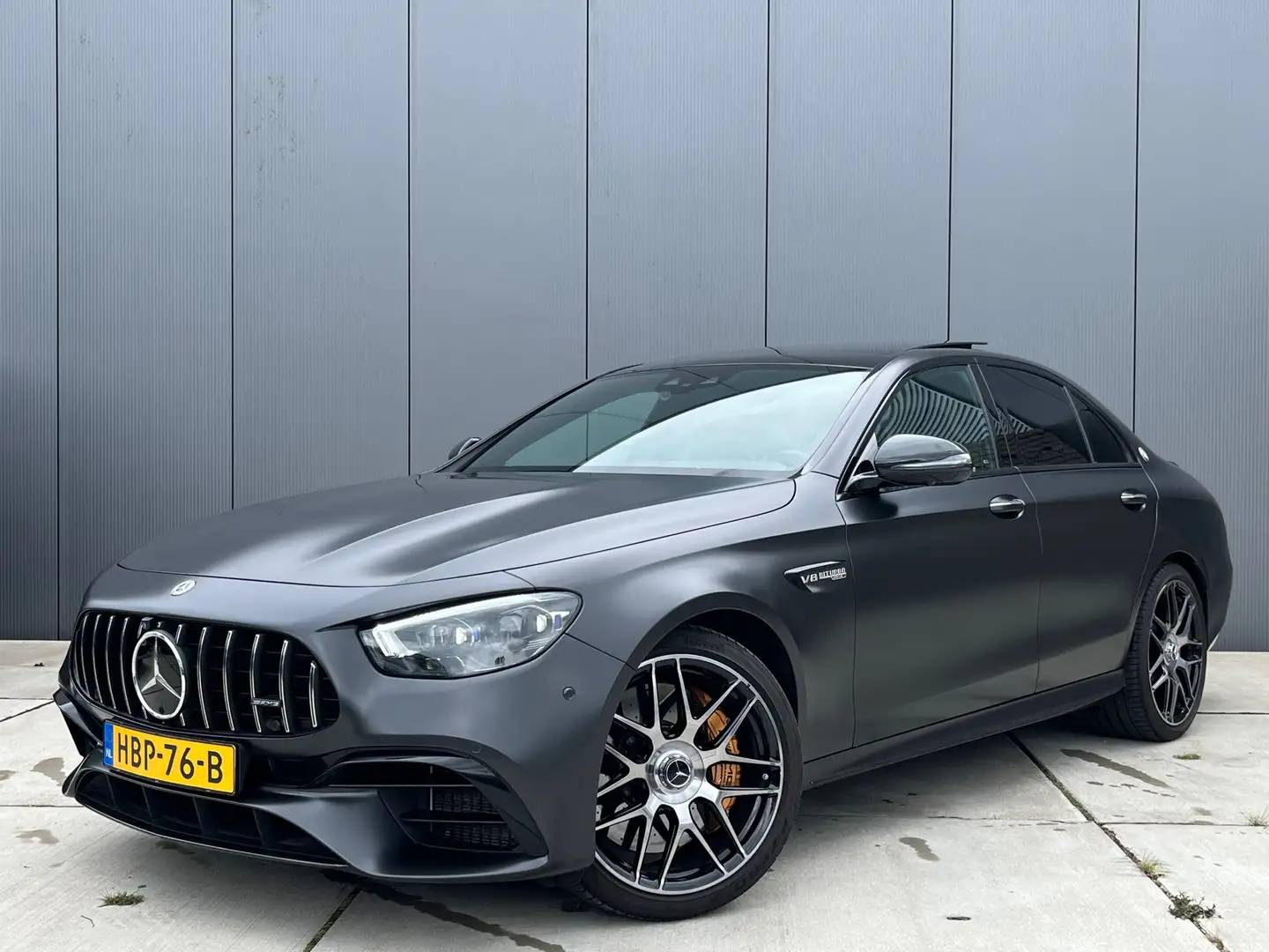 Mercedes-Benz E 63 AMG S 4MATIC+ Final Edition 1 of 999 / Keramisch / Gar Grijs - 1