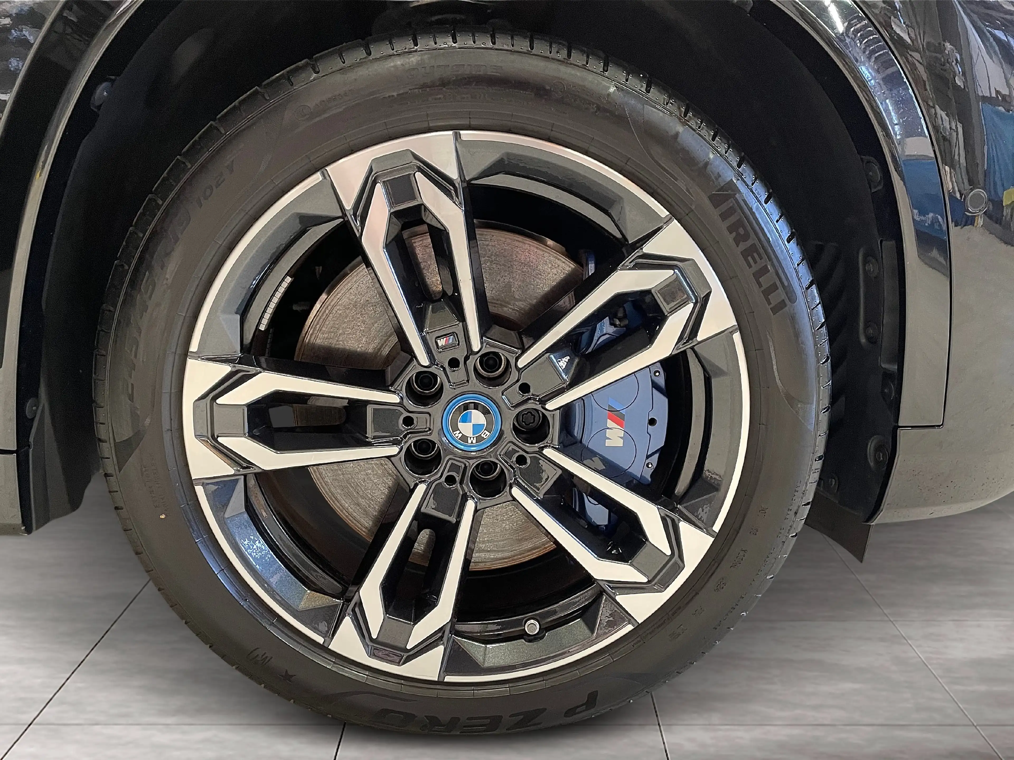 BMW X1 xDrive30e — photo 14